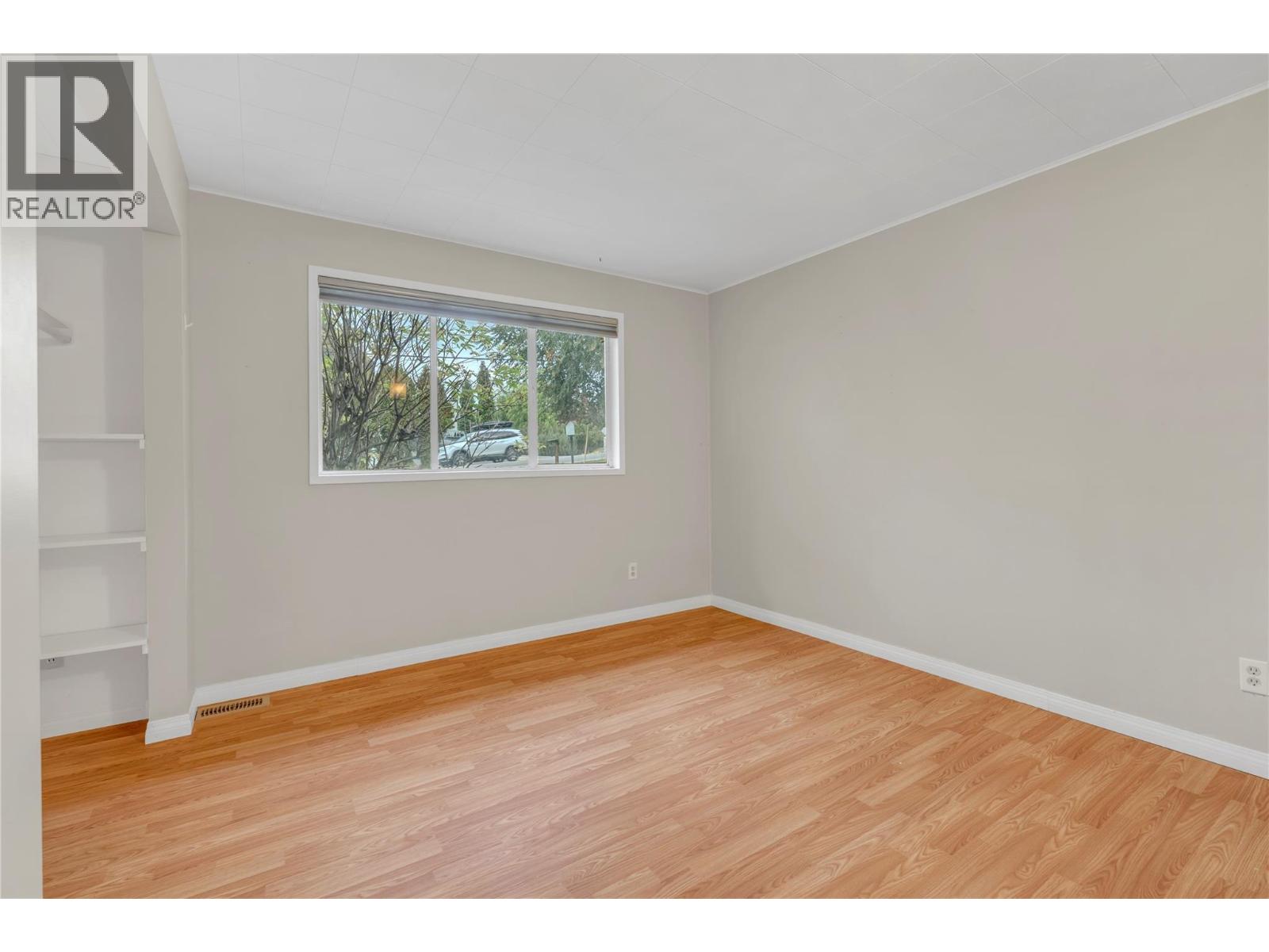 692 Vancouver Avenue, Penticton, British Columbia  V2A 1A6 - Photo 19 - 10403036