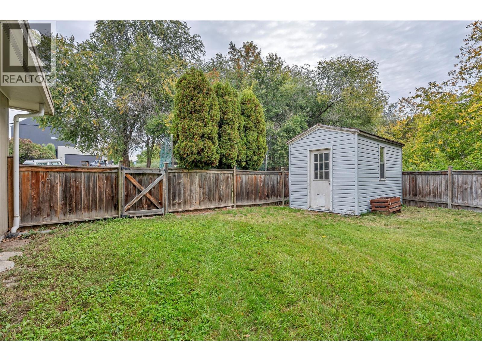 692 Vancouver Avenue, Penticton, British Columbia  V2A 1A6 - Photo 43 - 10403036