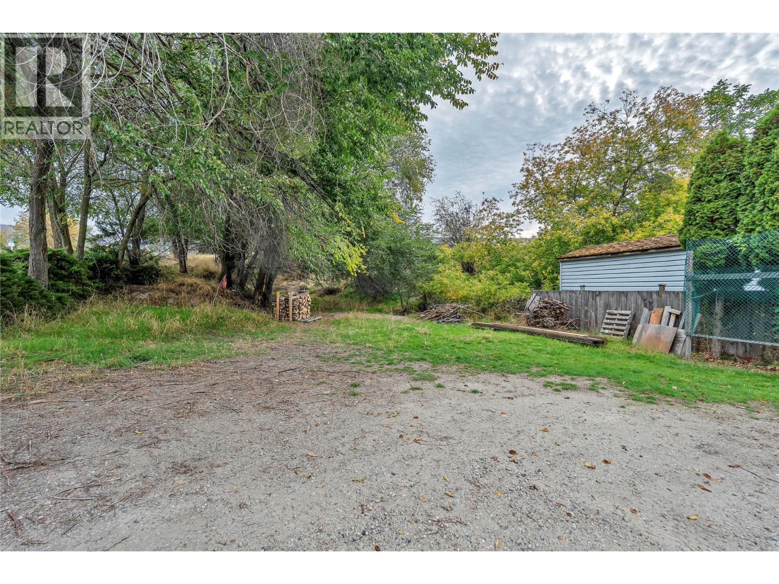 692 Vancouver Avenue, Penticton, British Columbia  V2A 1A6 - Photo 45 - 10403036