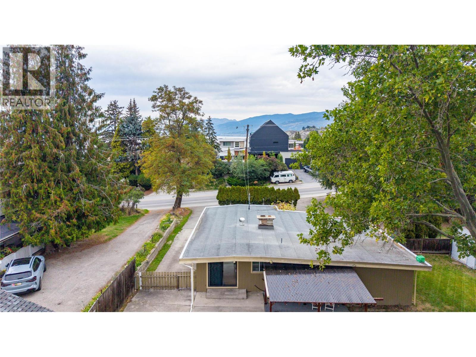 692 Vancouver Avenue, Penticton, British Columbia  V2A 1A6 - Photo 60 - 10403036