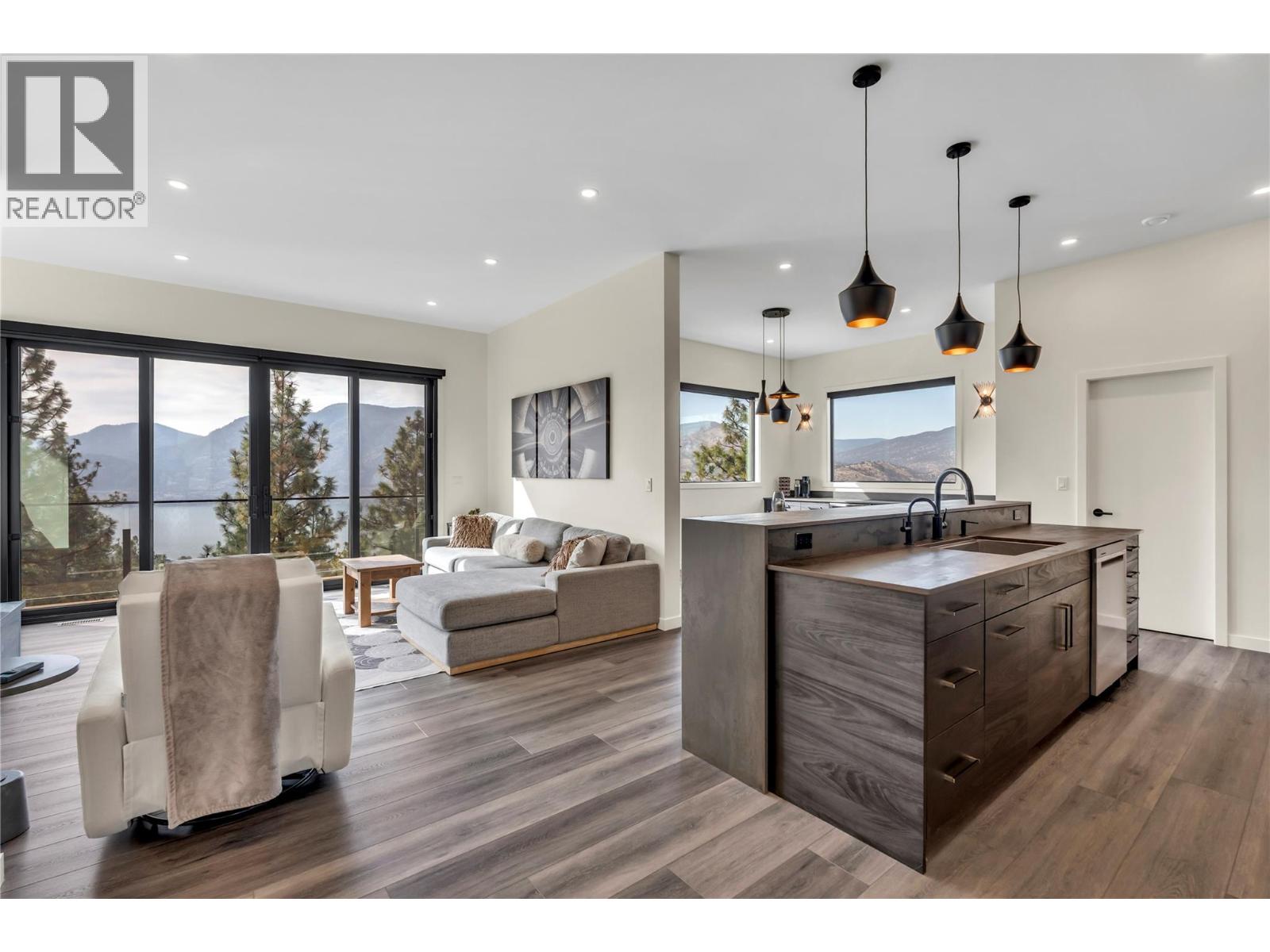3331 Evergreen Drive Unit# 117, Penticton, British Columbia  V2A 0J3 - Photo 7 - 10403035