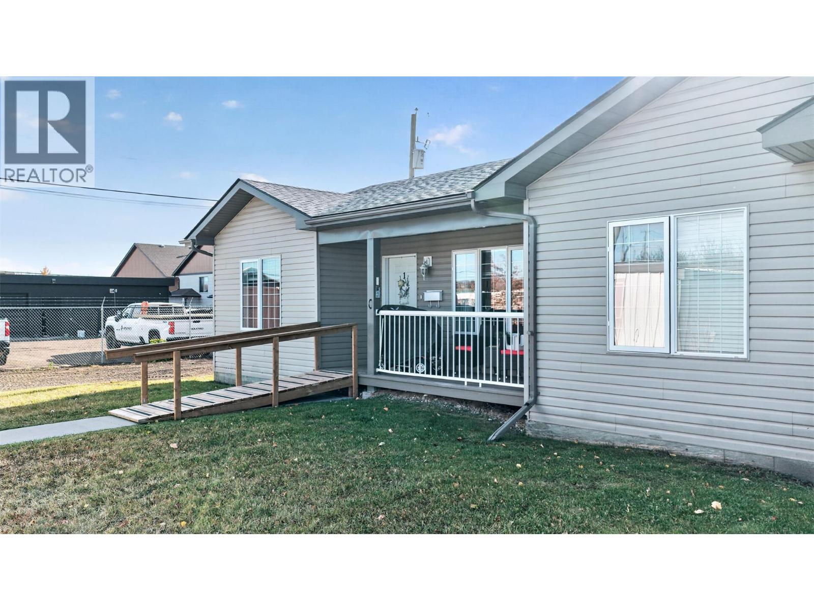 1717 102 Avenue, Dawson Creek, British Columbia  V1G 5A9 - Photo 44 - 10403157