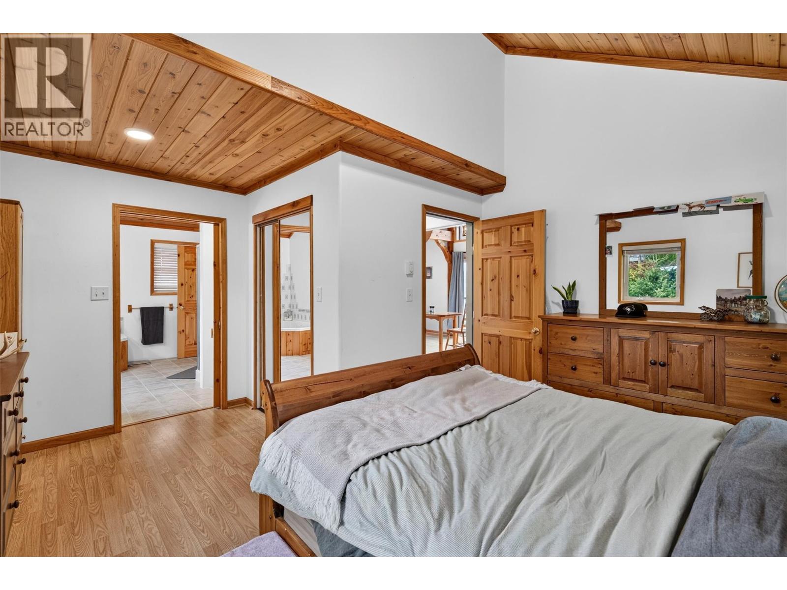 359 Kildare Way, Vernon, British Columbia  V1H 2C7 - Photo 14 - 10403004