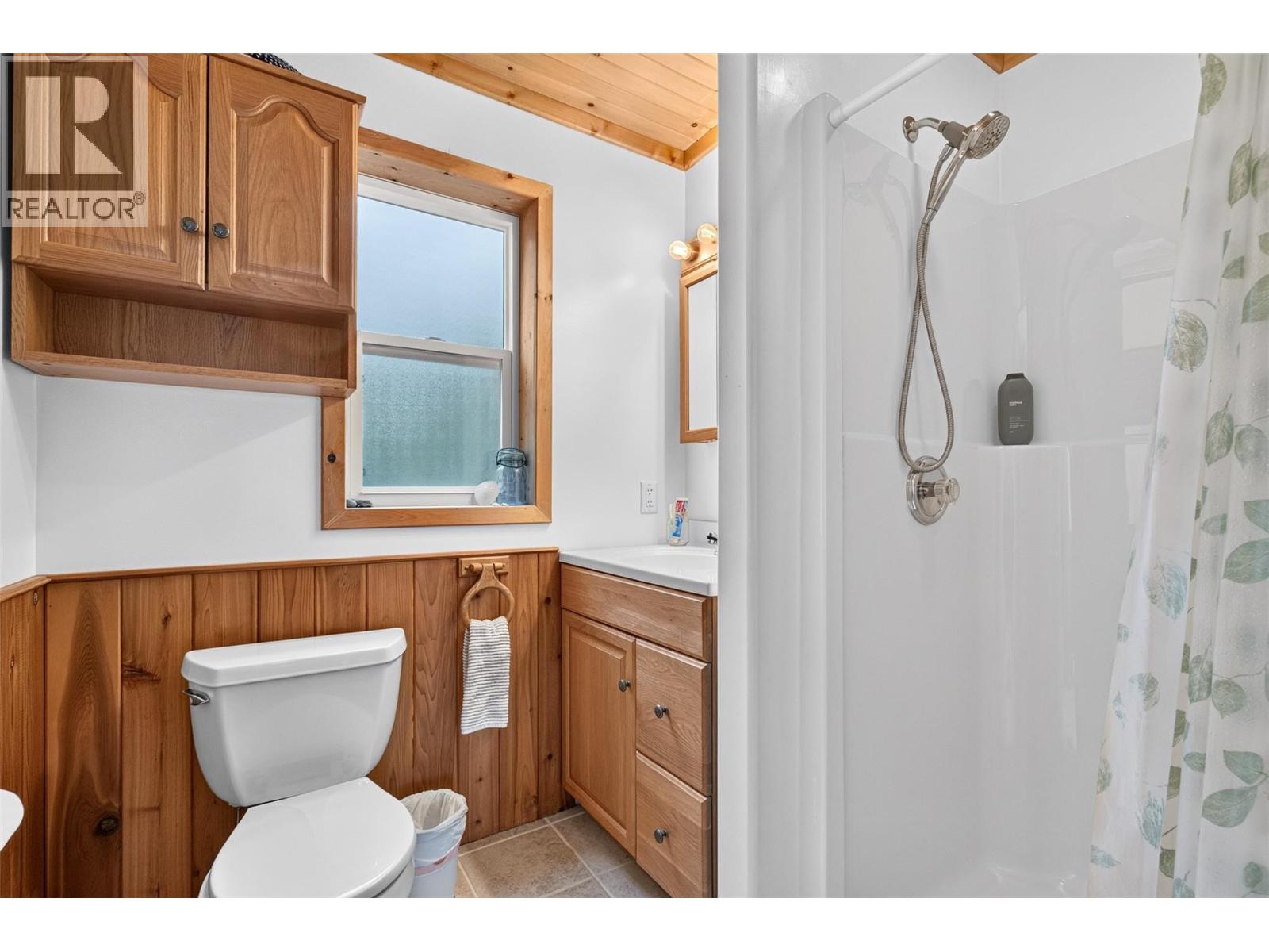 359 Kildare Way, Vernon, British Columbia  V1H 2C7 - Photo 28 - 10403004