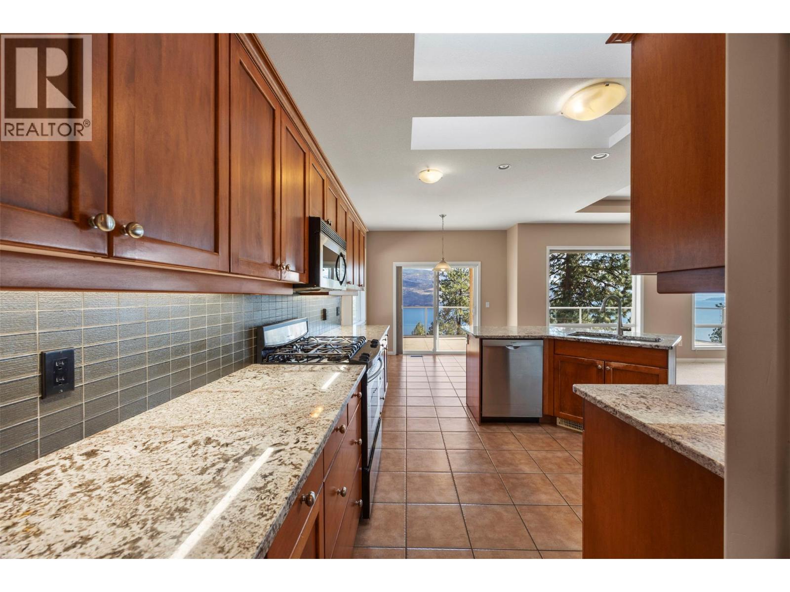 6455 Vernon Avenue, Peachland, British Columbia  V0H 1X8 - Photo 21 - 10401899