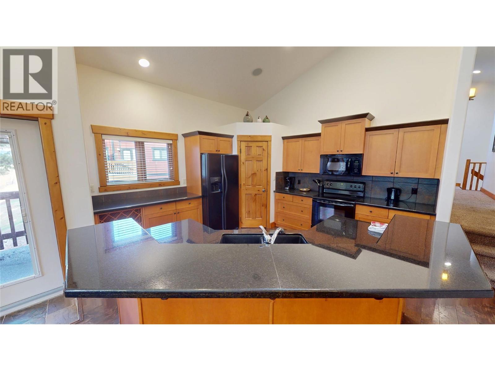 7305 Copperhorn Drive, Radium Hot Springs, British Columbia  V0A 1M0 - Photo 18 - 10402664
