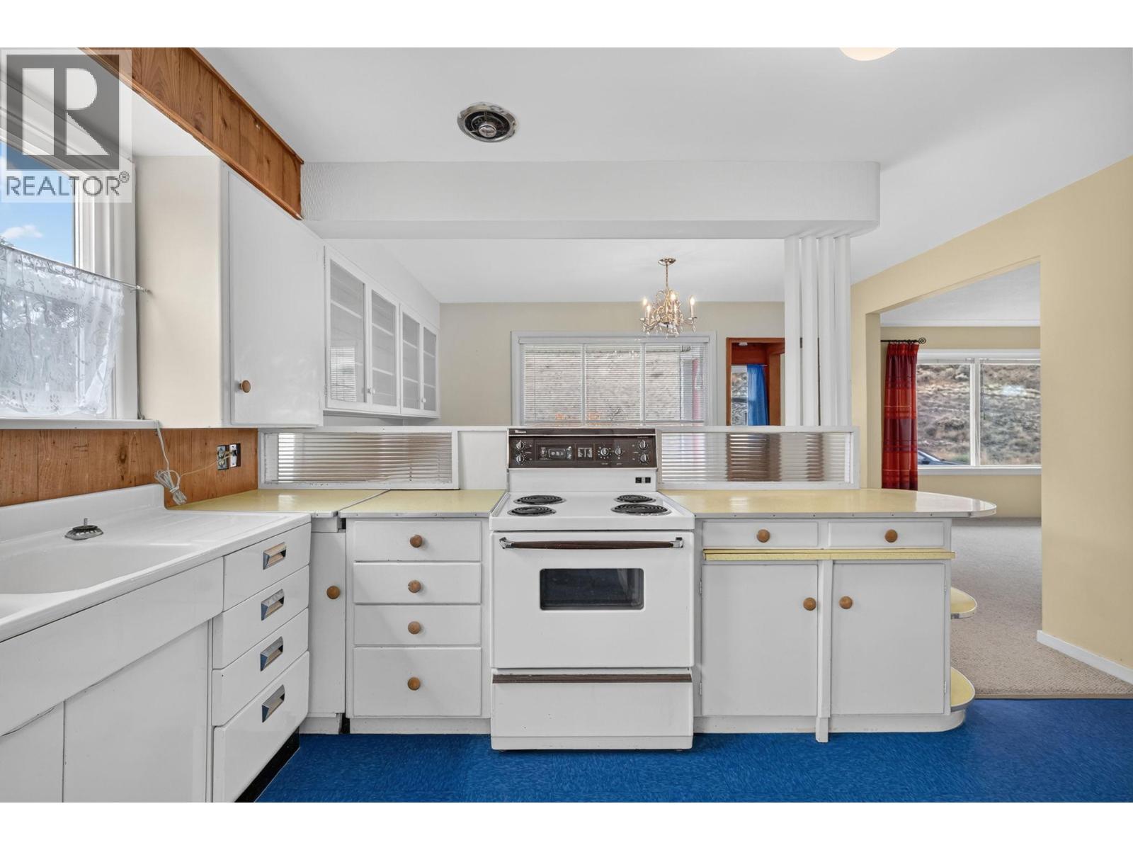 879 Trench Court, Kelowna, British Columbia  V1Y 8H3 - Photo 12 - 10402537