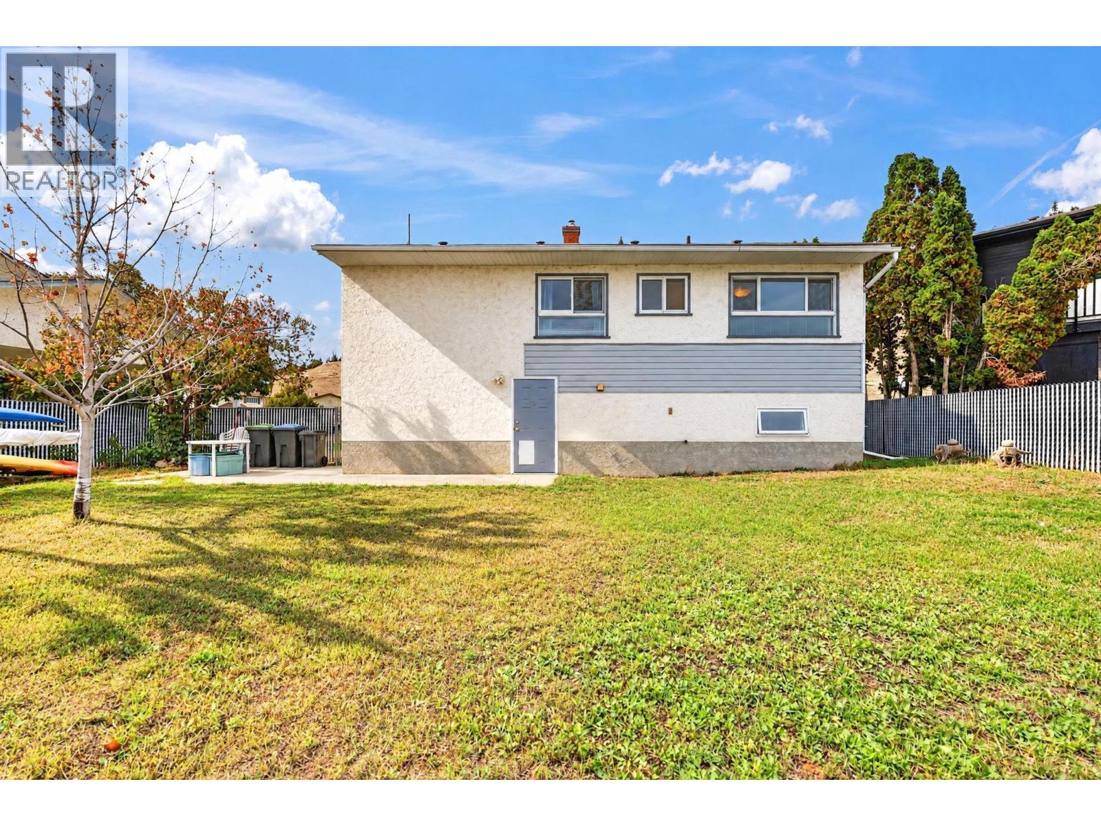 879 Trench Court, Kelowna, British Columbia  V1Y 8H3 - Photo 34 - 10402537