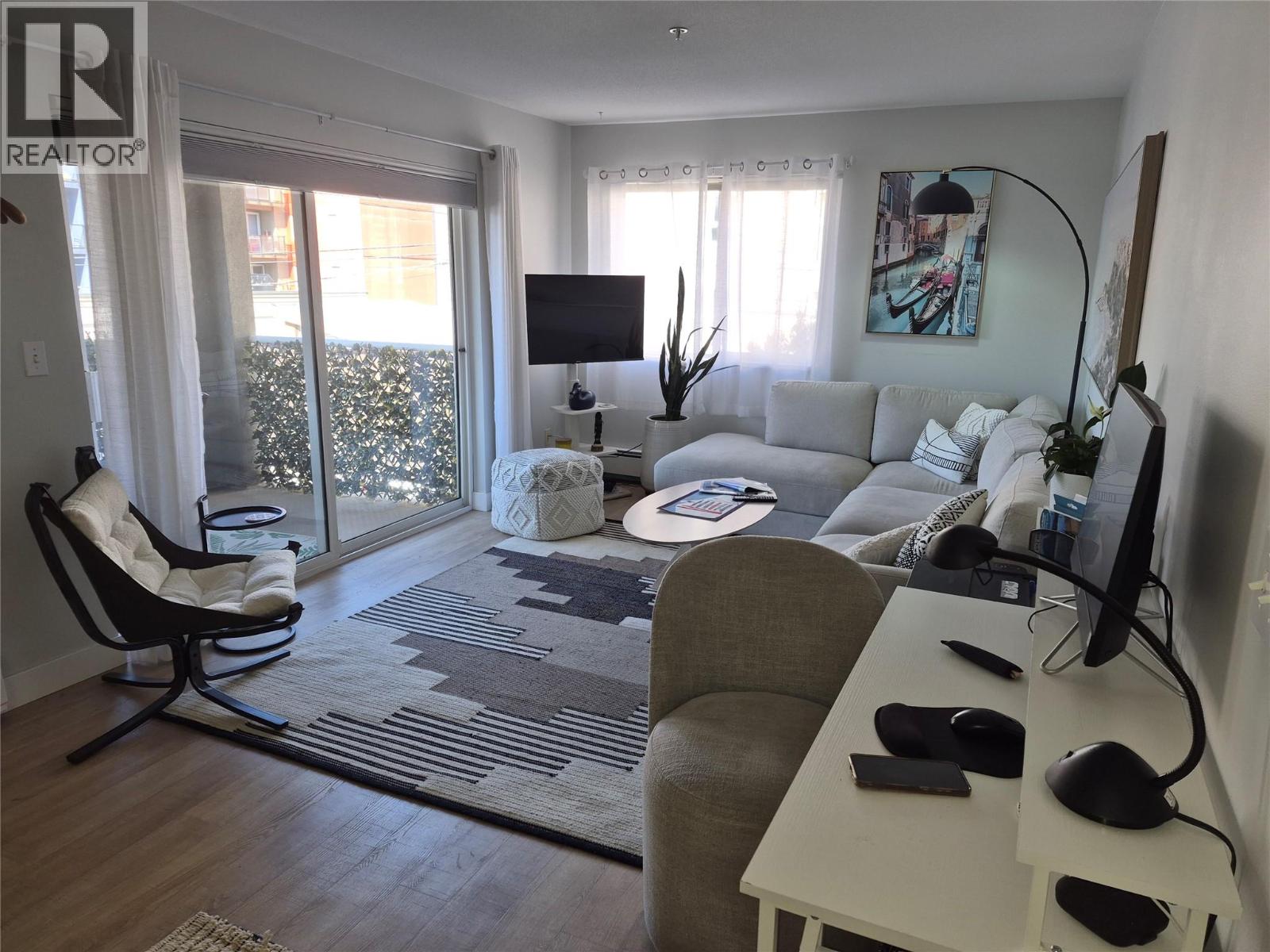 360 Battle Street Unit# 204, Kamloops, British Columbia  V2C 2L6 - Photo 2 - 10403053