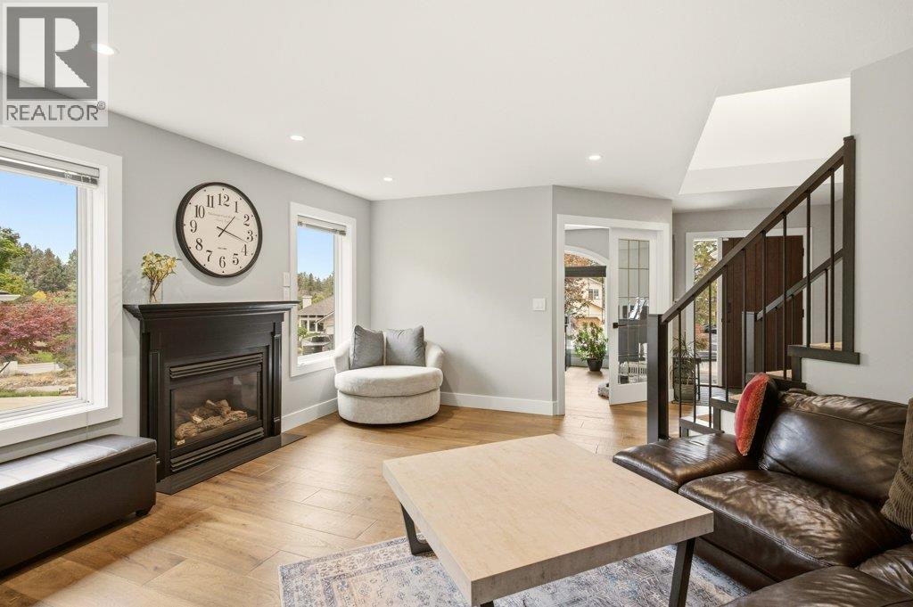 2097 Lillooet Crescent, Kelowna, British Columbia  V1V 1Y2 - Photo 4 - 10403047