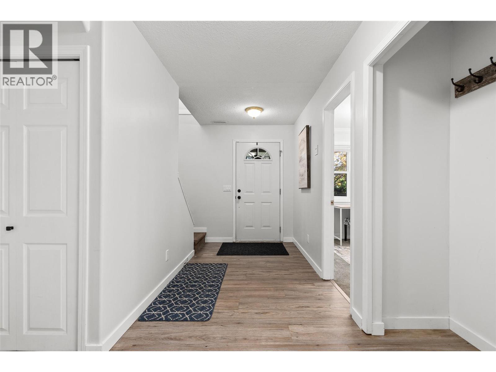 3220 Mciver Road, West Kelowna, British Columbia  V4T 1G1 - Photo 11 - 10402905