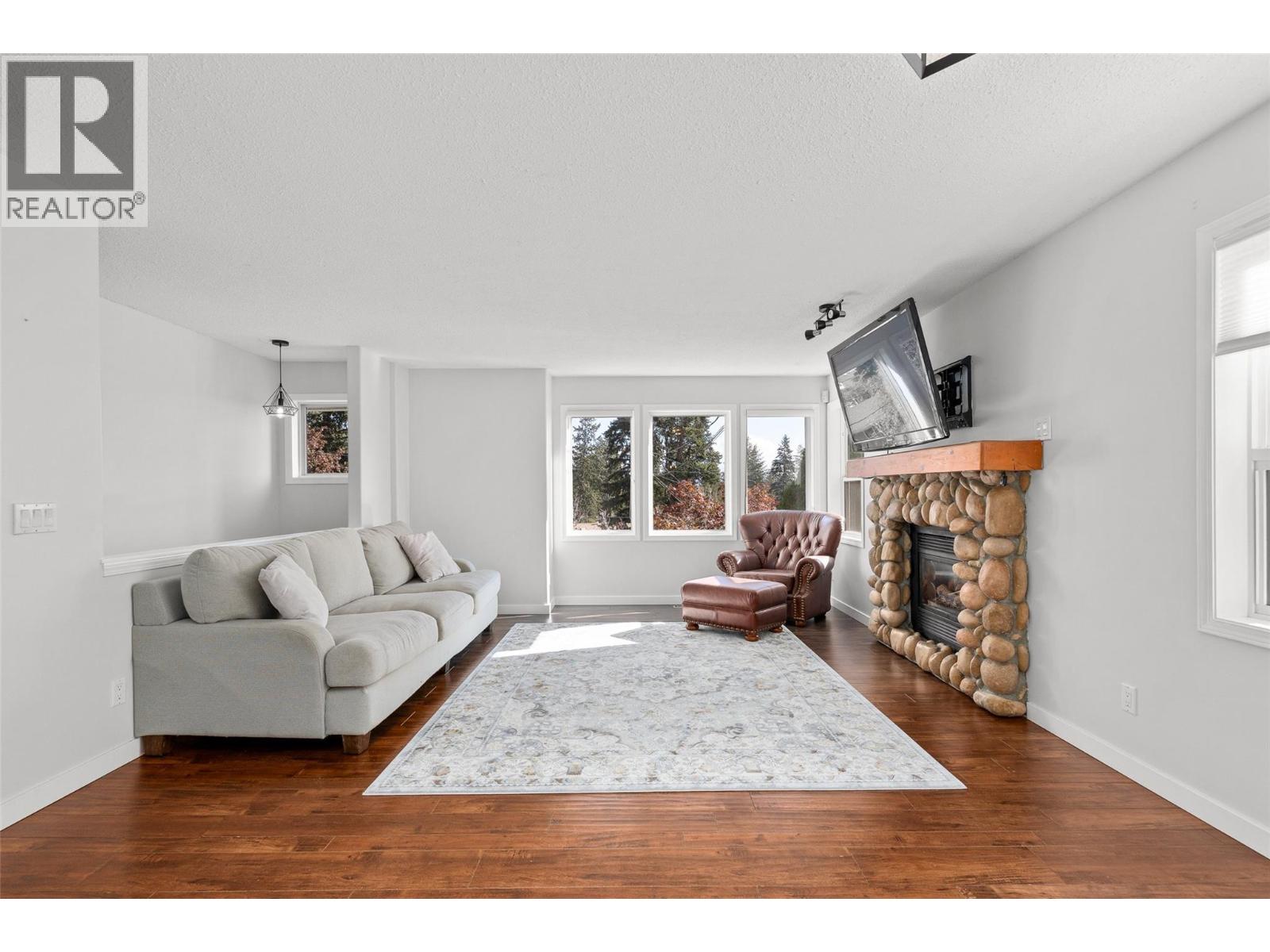 3220 Mciver Road, West Kelowna, British Columbia  V4T 1G1 - Photo 14 - 10402905