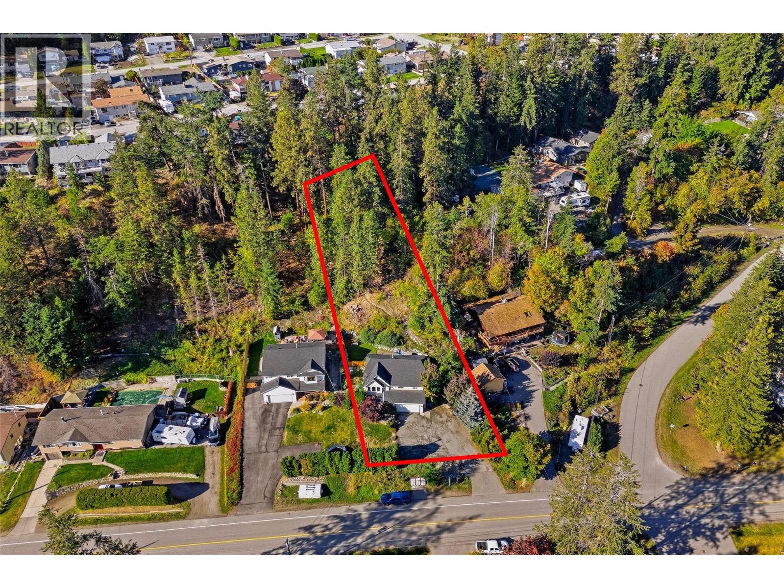 3220 Mciver Road, West Kelowna, British Columbia  V4T 1G1 - Photo 2 - 10402905