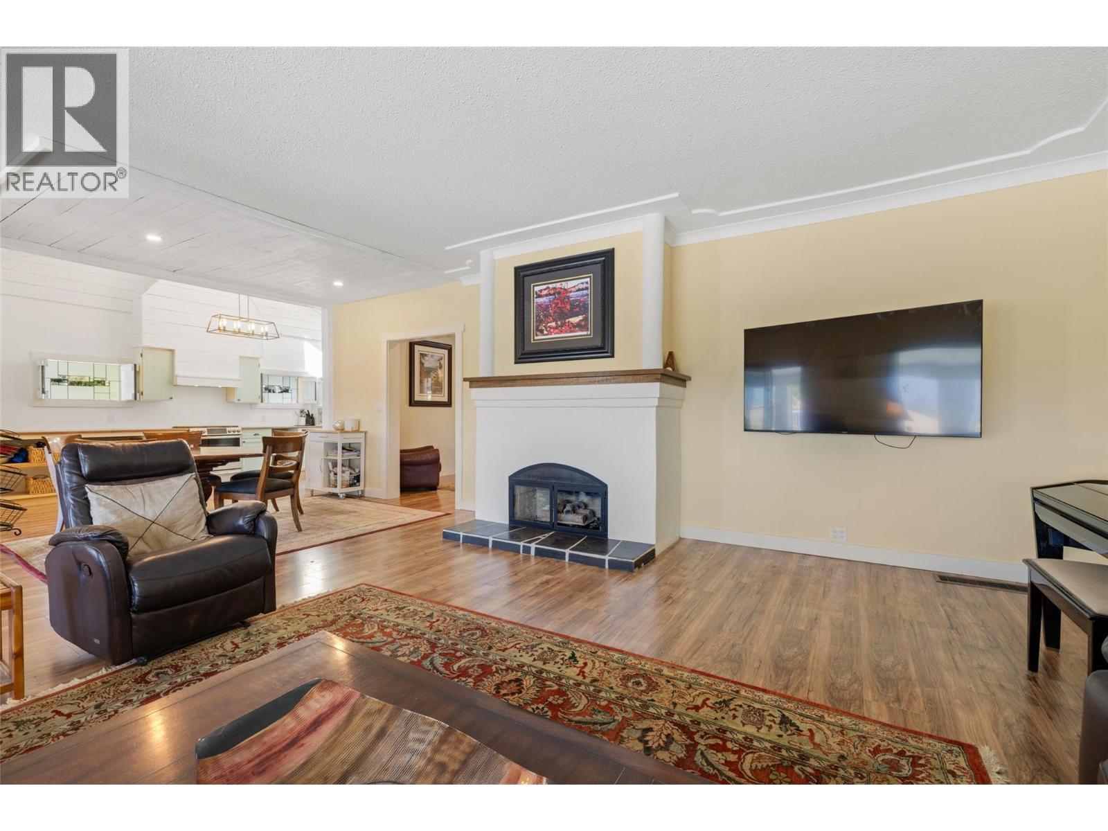 3299 Mcculloch Road, Kelowna, British Columbia  V1W 4G5 - Photo 14 - 10403198