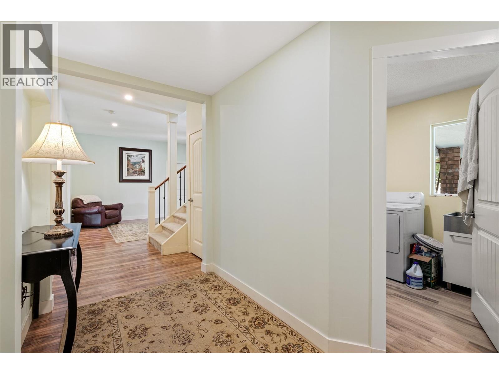 3299 Mcculloch Road, Kelowna, British Columbia  V1W 4G5 - Photo 21 - 10403198