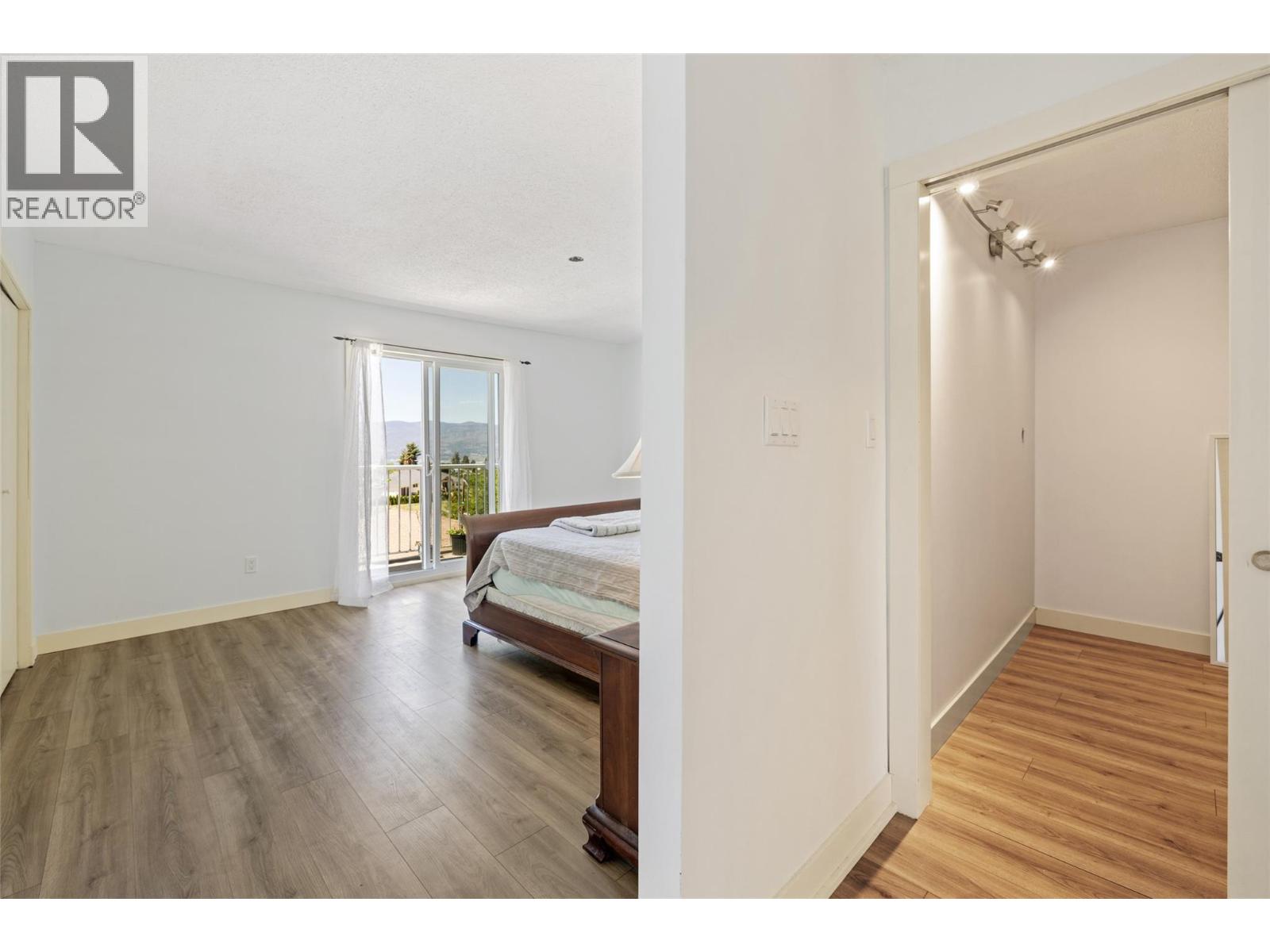 3299 Mcculloch Road, Kelowna, British Columbia  V1W 4G5 - Photo 27 - 10403198