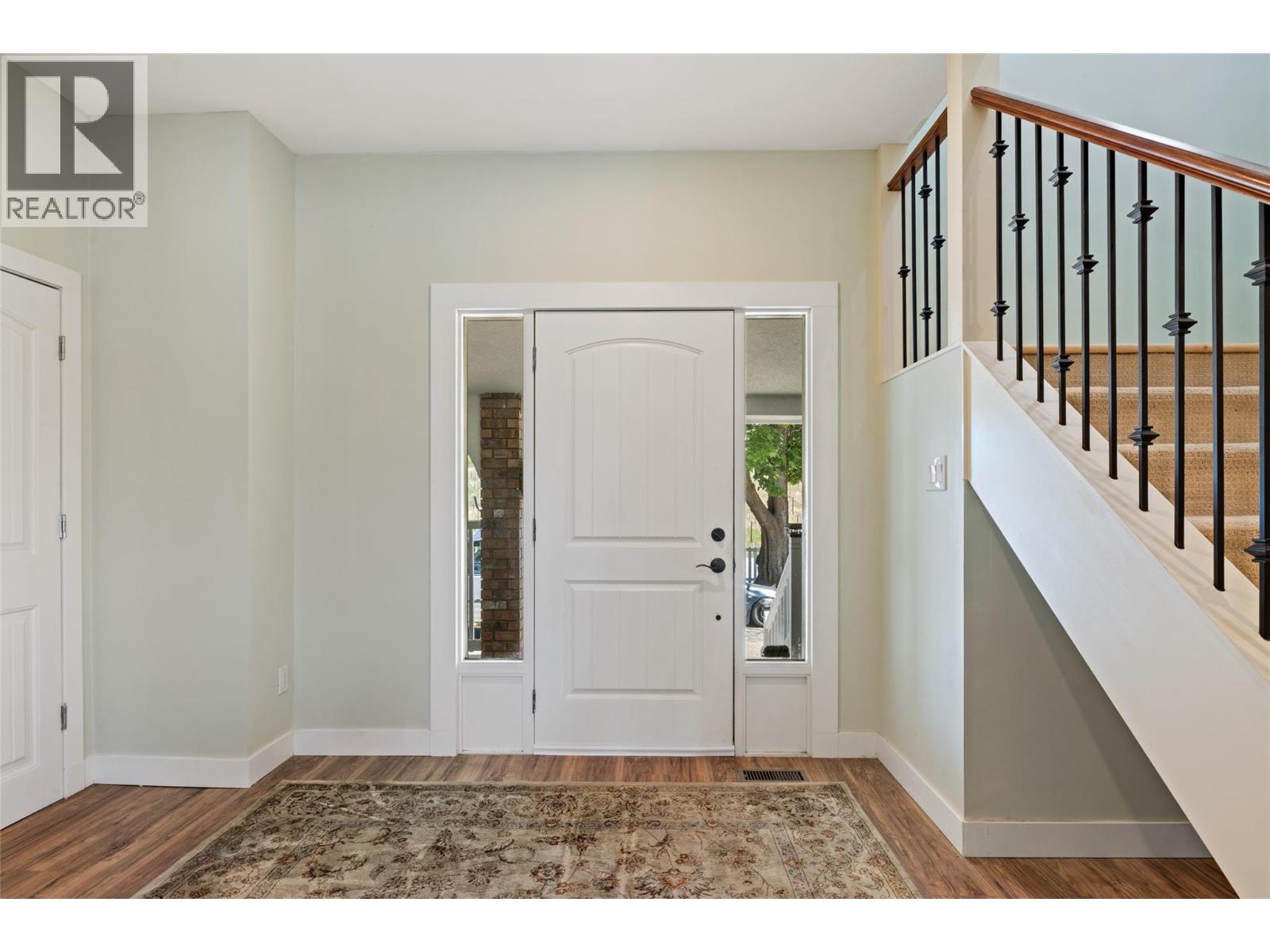 3299 Mcculloch Road, Kelowna, British Columbia  V1W 4G5 - Photo 4 - 10403198