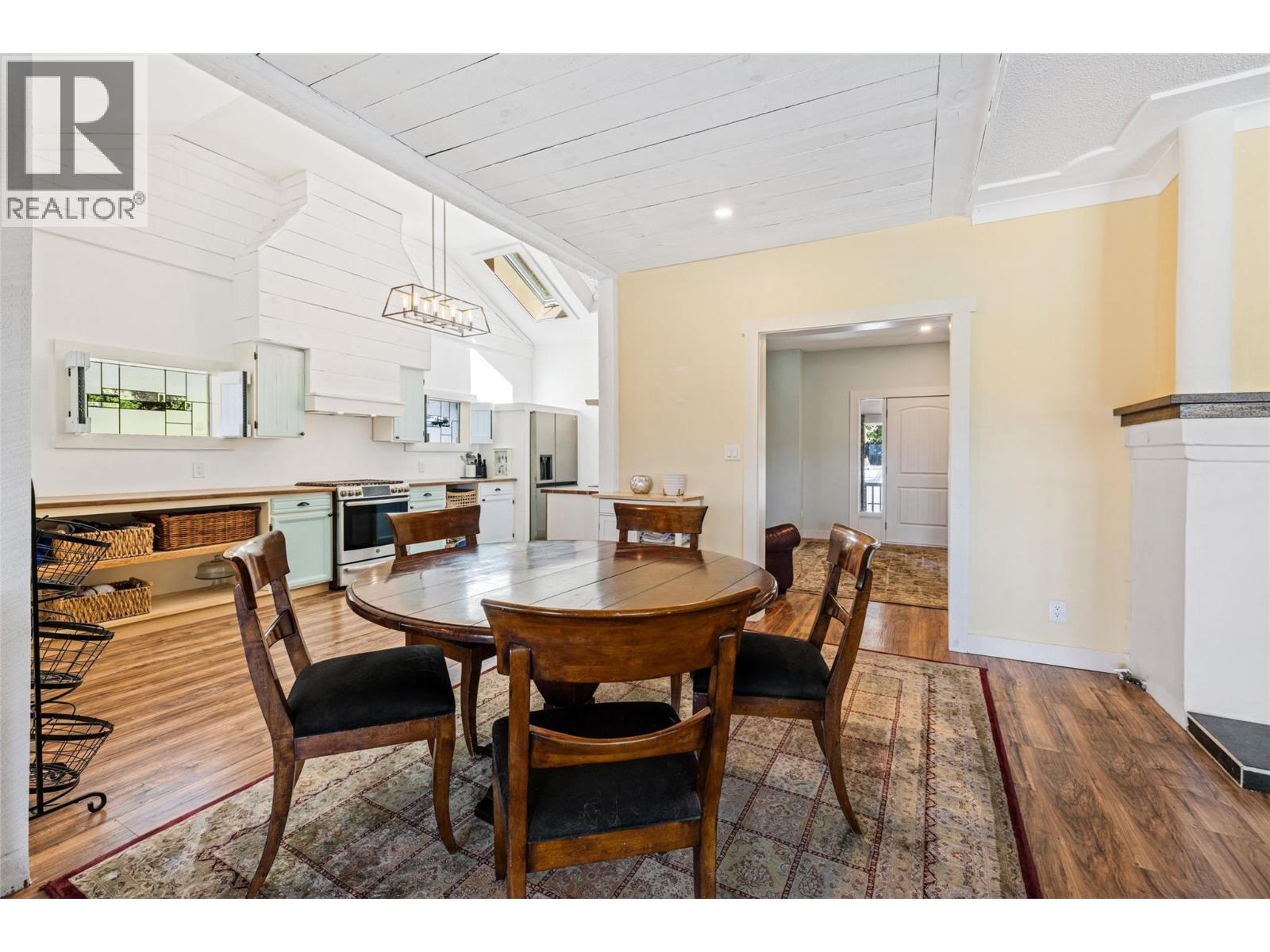 3299 Mcculloch Road, Kelowna, British Columbia  V1W 4G5 - Photo 8 - 10403198