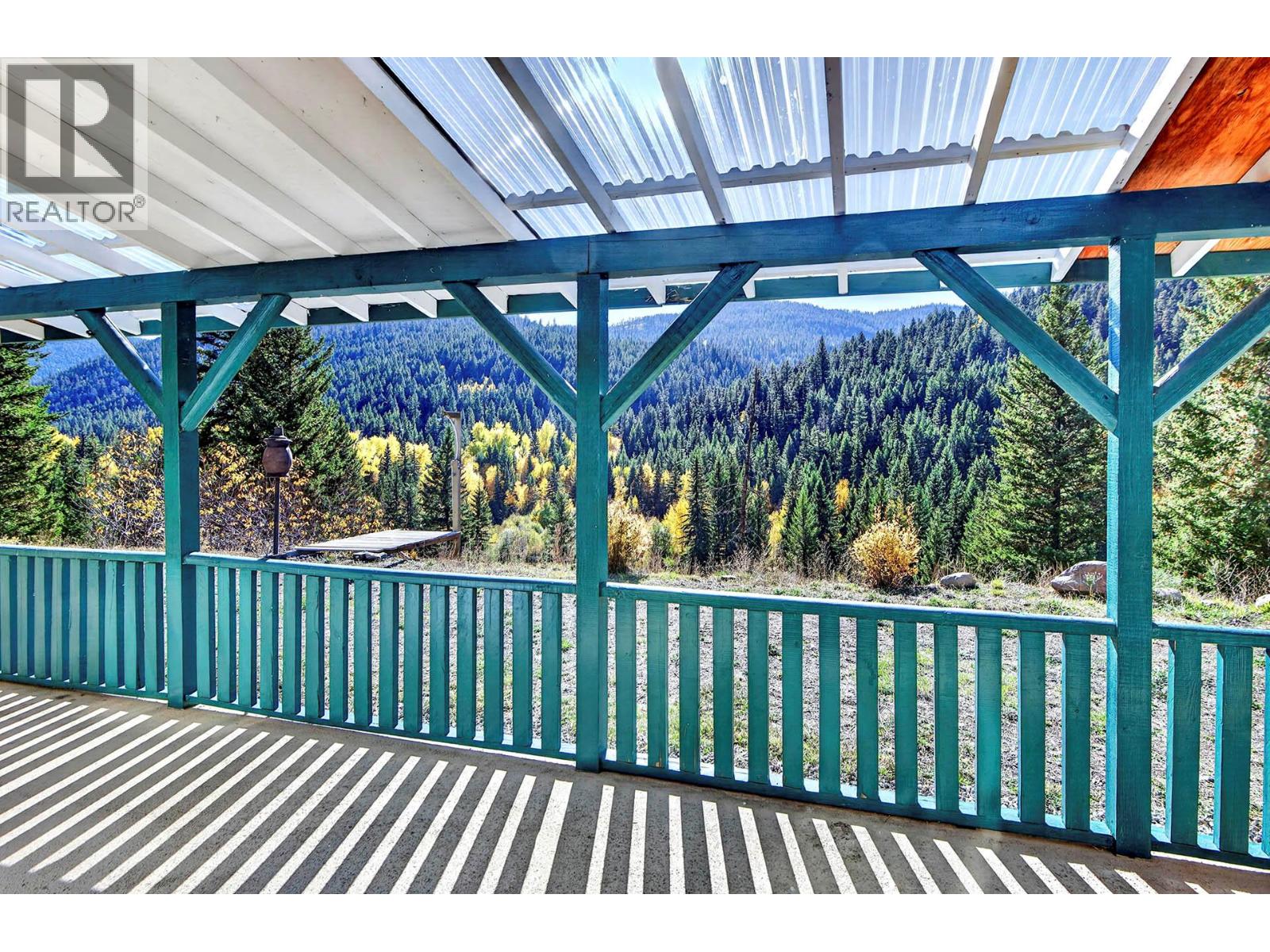9524 Tranquille Criss Creek Road, Kamloops, British Columbia  V2B 6B8 - Photo 2 - 10403088