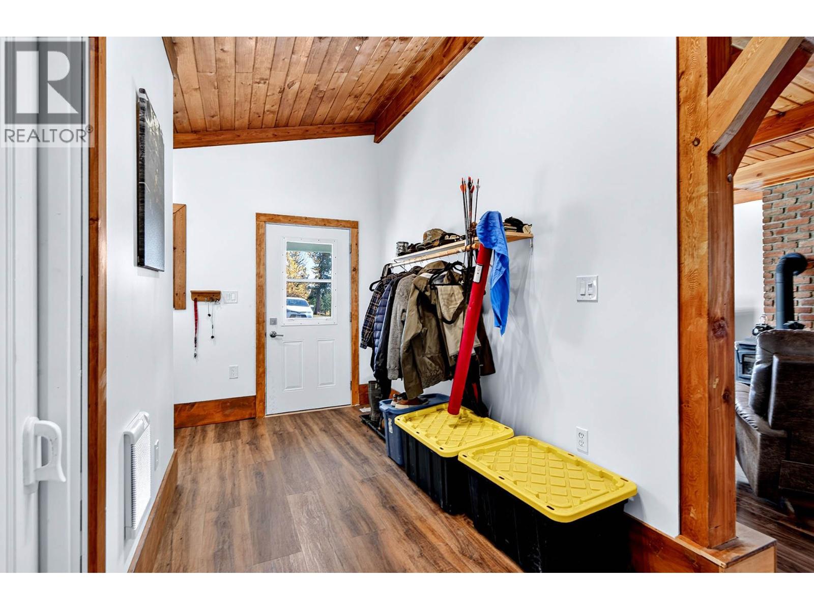 9524 Tranquille Criss Creek Road, Kamloops, British Columbia  V2B 6B8 - Photo 7 - 10403088