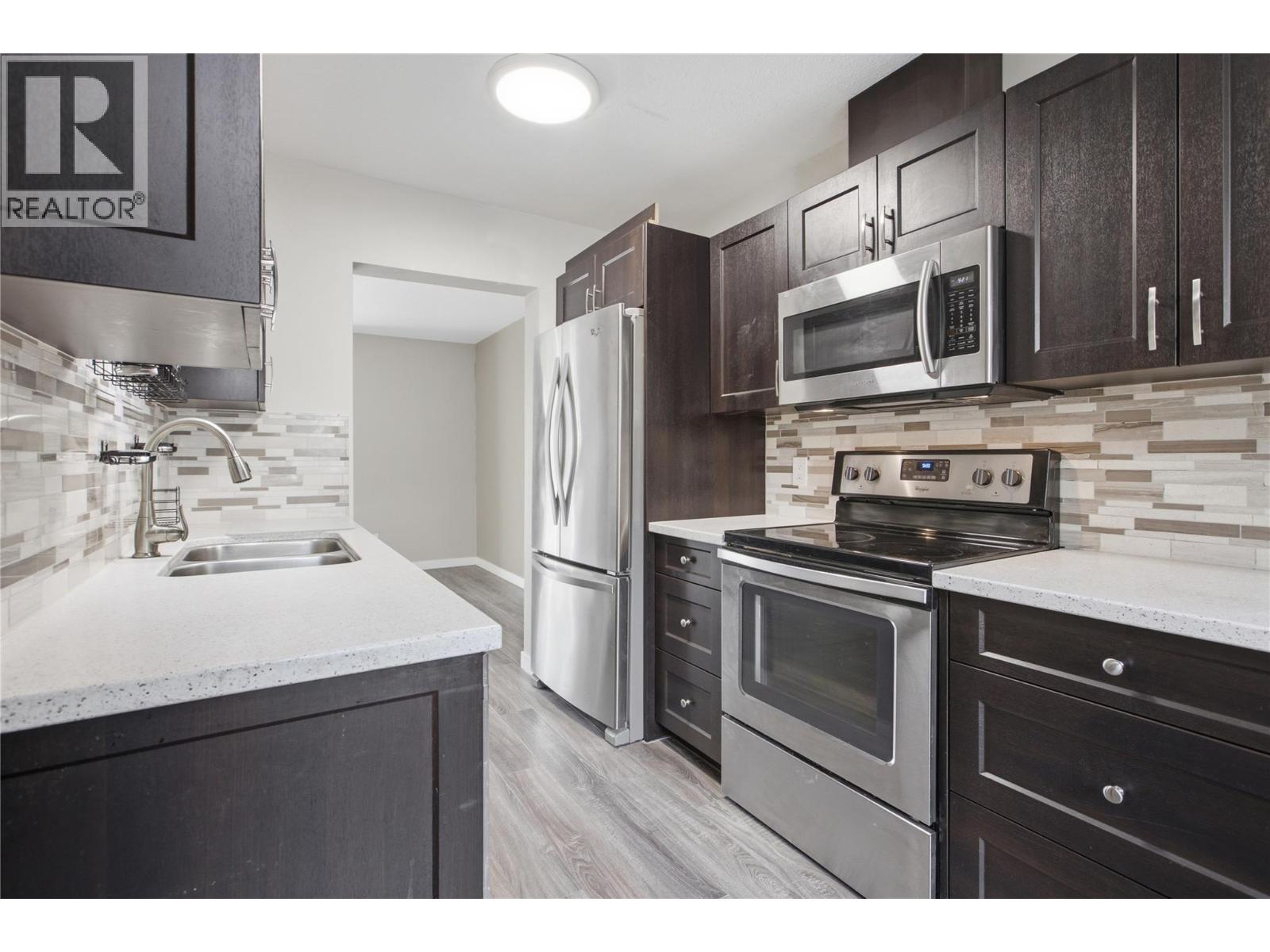 1469 Springhill Drive Unit# 22, Kamloops, British Columbia  V2E 1H5 - Photo 4 - 10402598