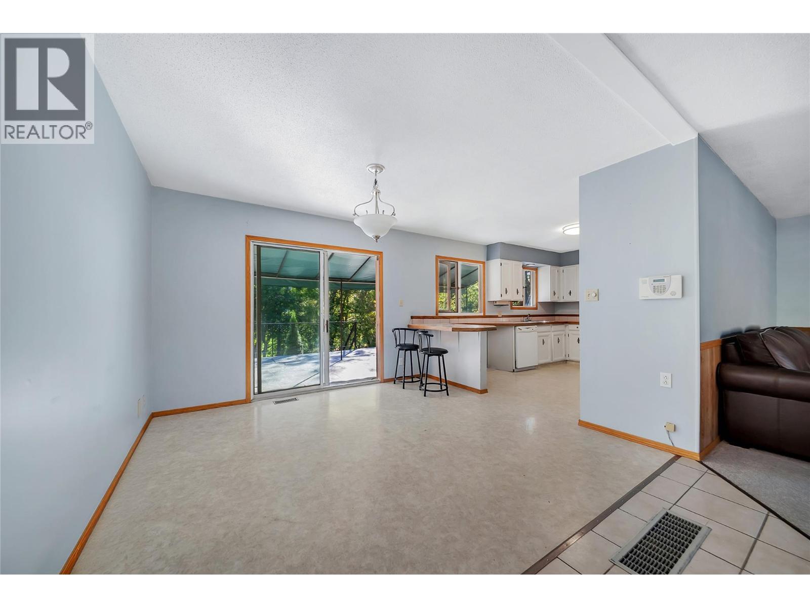 11408 Kalmalka Road, Coldstream, British Columbia  V1B 1M1 - Photo 18 - 10403134