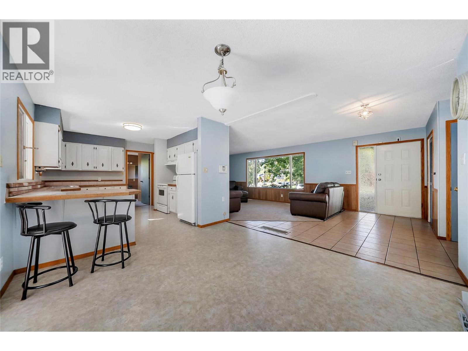 11408 Kalmalka Road, Coldstream, British Columbia  V1B 1M1 - Photo 19 - 10403134