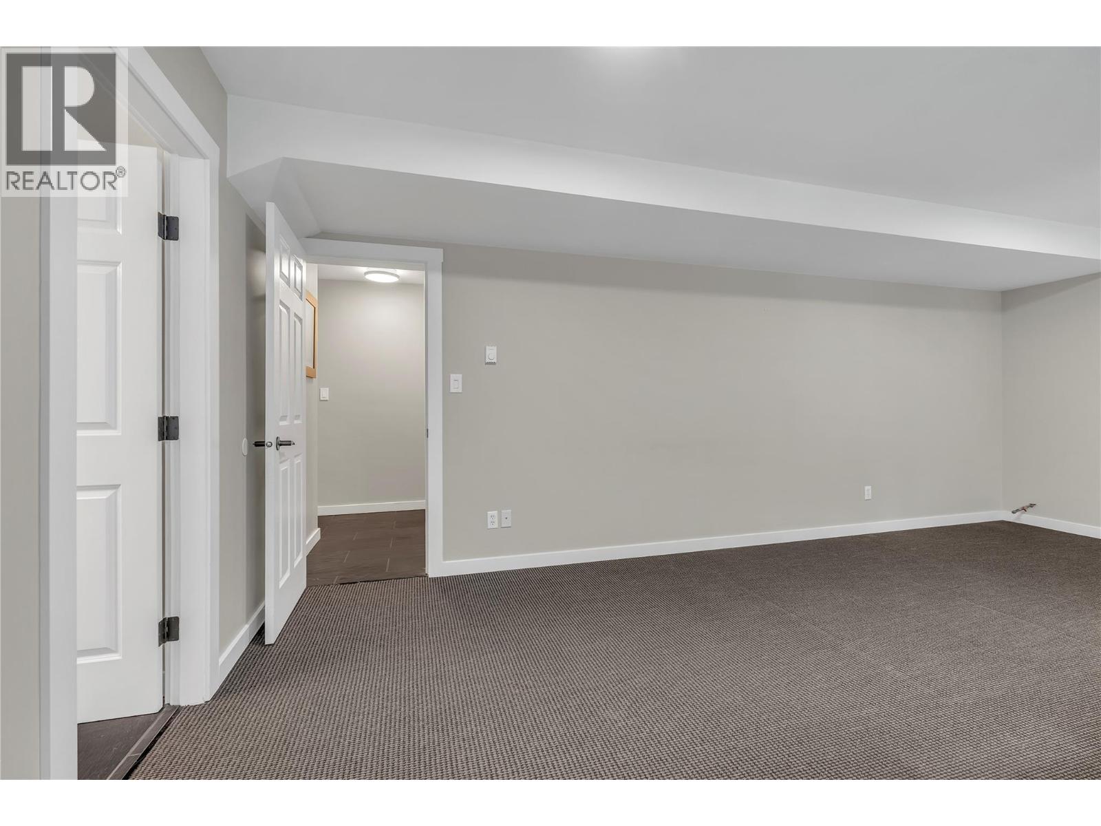 2390 Wiltse Drive, Penticton, British Columbia  V2A 7Y9 - Photo 30 - 10403193