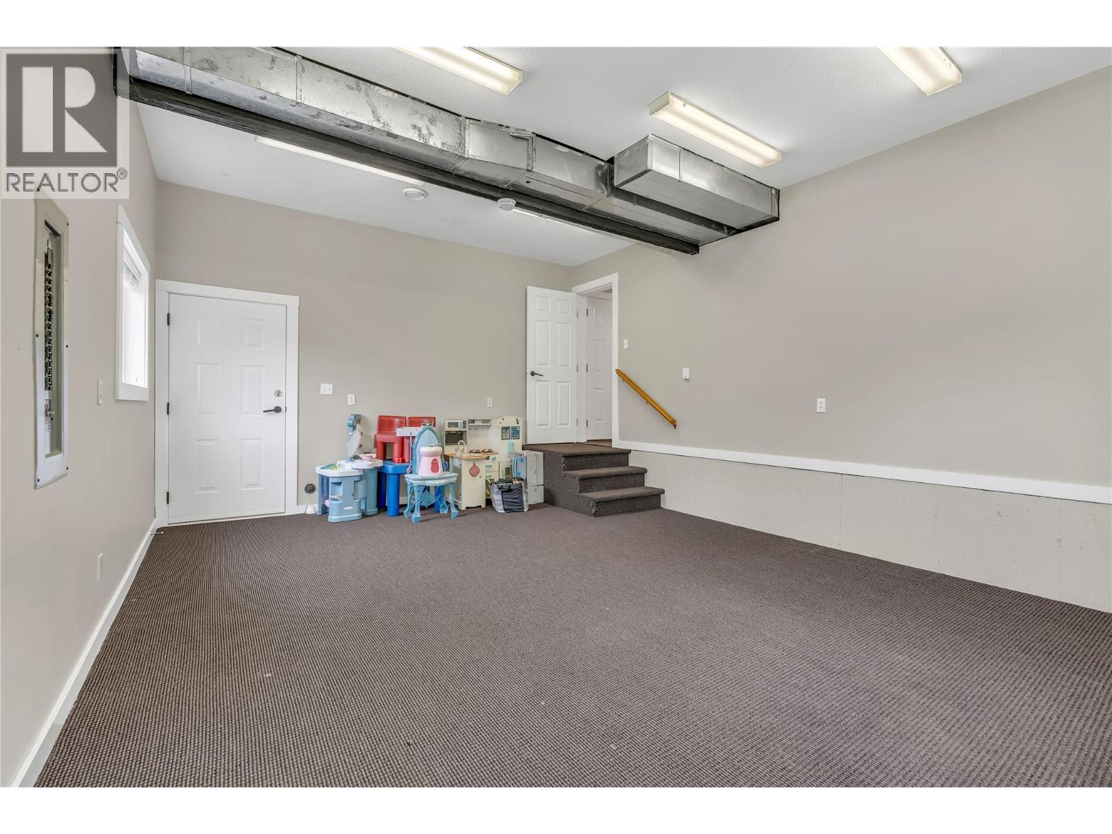 2390 Wiltse Drive, Penticton, British Columbia  V2A 7Y9 - Photo 35 - 10403193