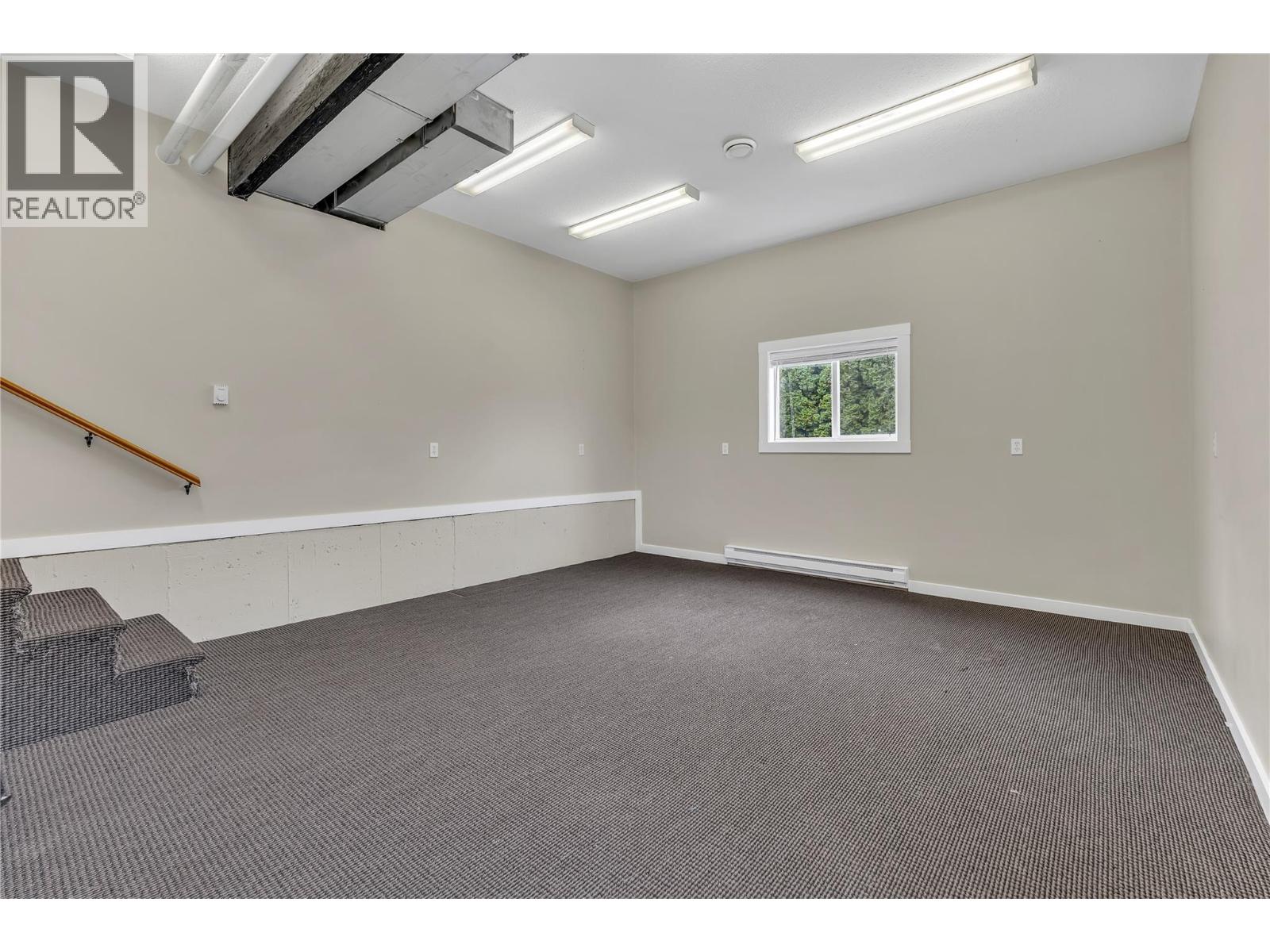 2390 Wiltse Drive, Penticton, British Columbia  V2A 7Y9 - Photo 36 - 10403193