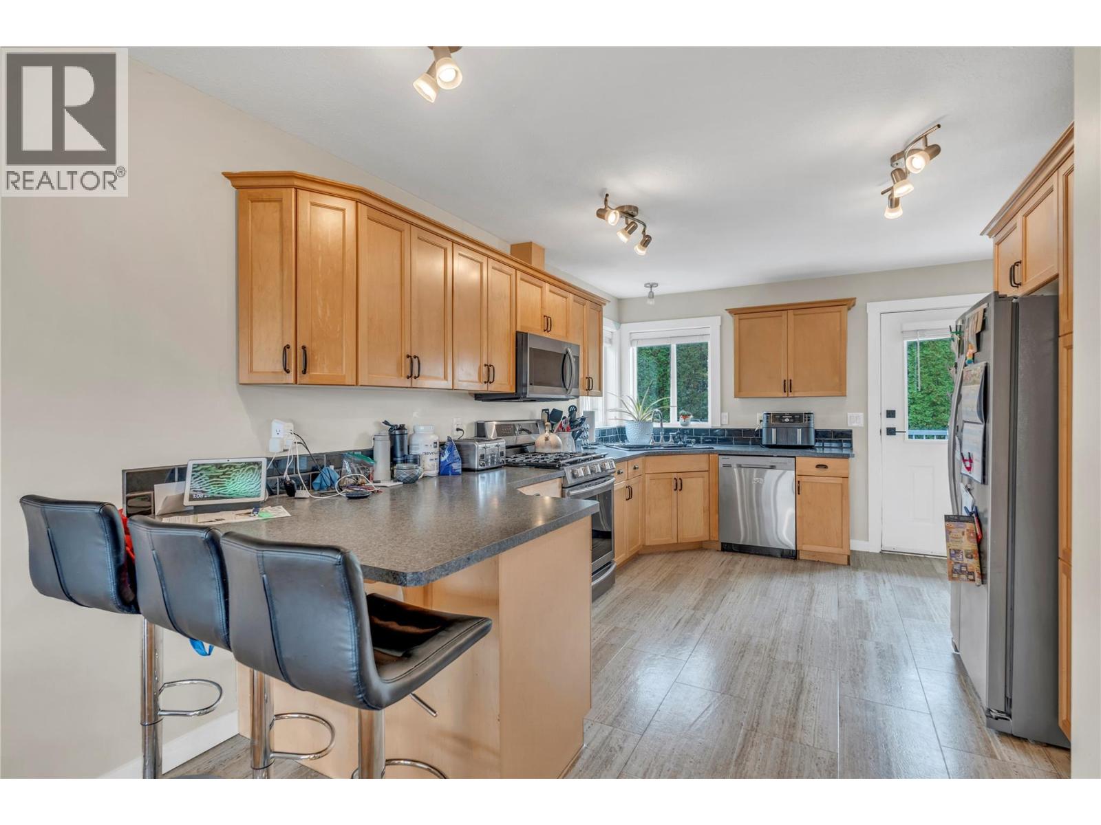 2390 Wiltse Drive, Penticton, British Columbia  V2A 7Y9 - Photo 9 - 10403193