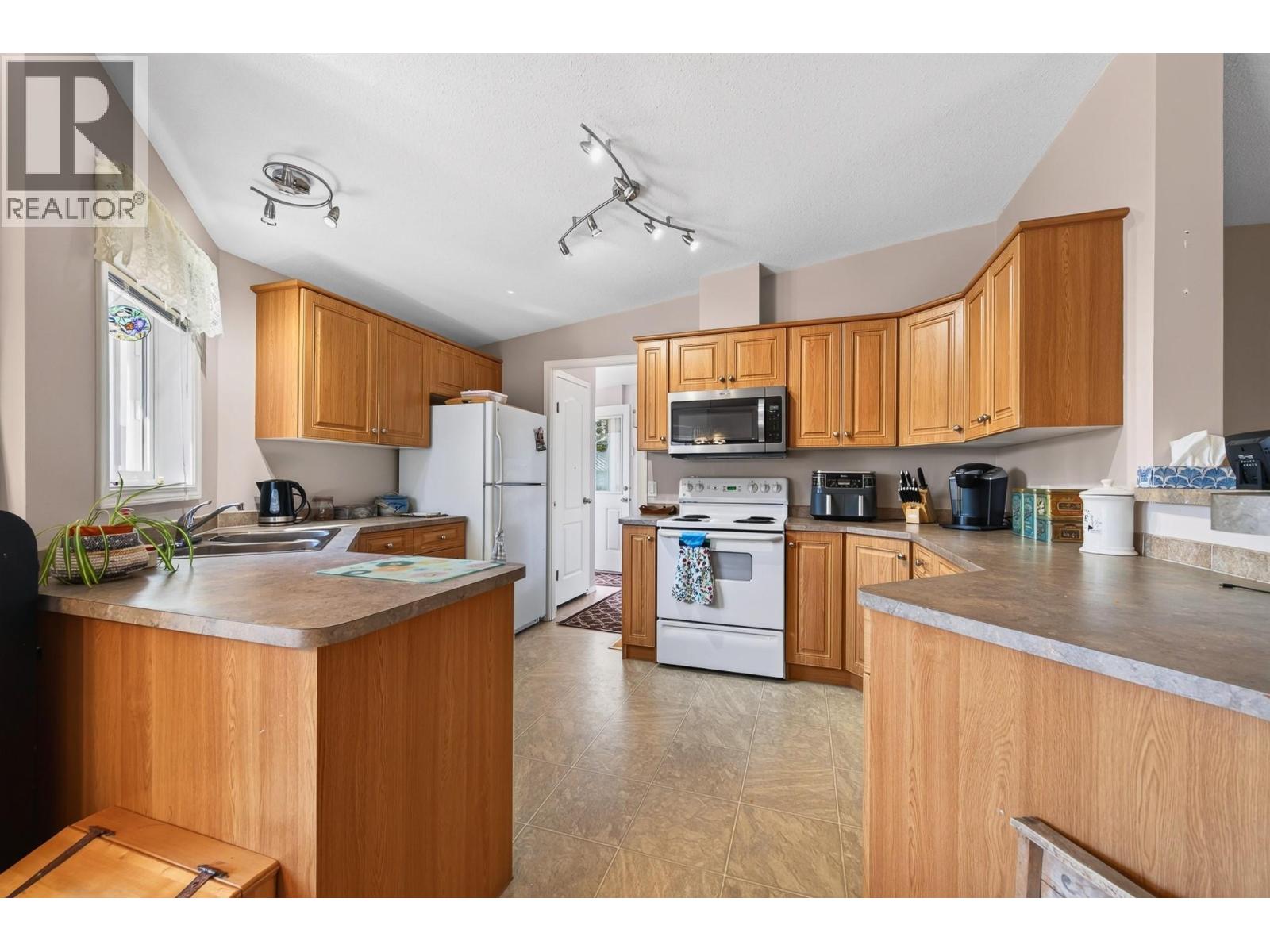2815 Princeton Kamloops Highway Unit# 36, Kamloops, British Columbia  V0E 2A0 - Photo 10 - 10402957