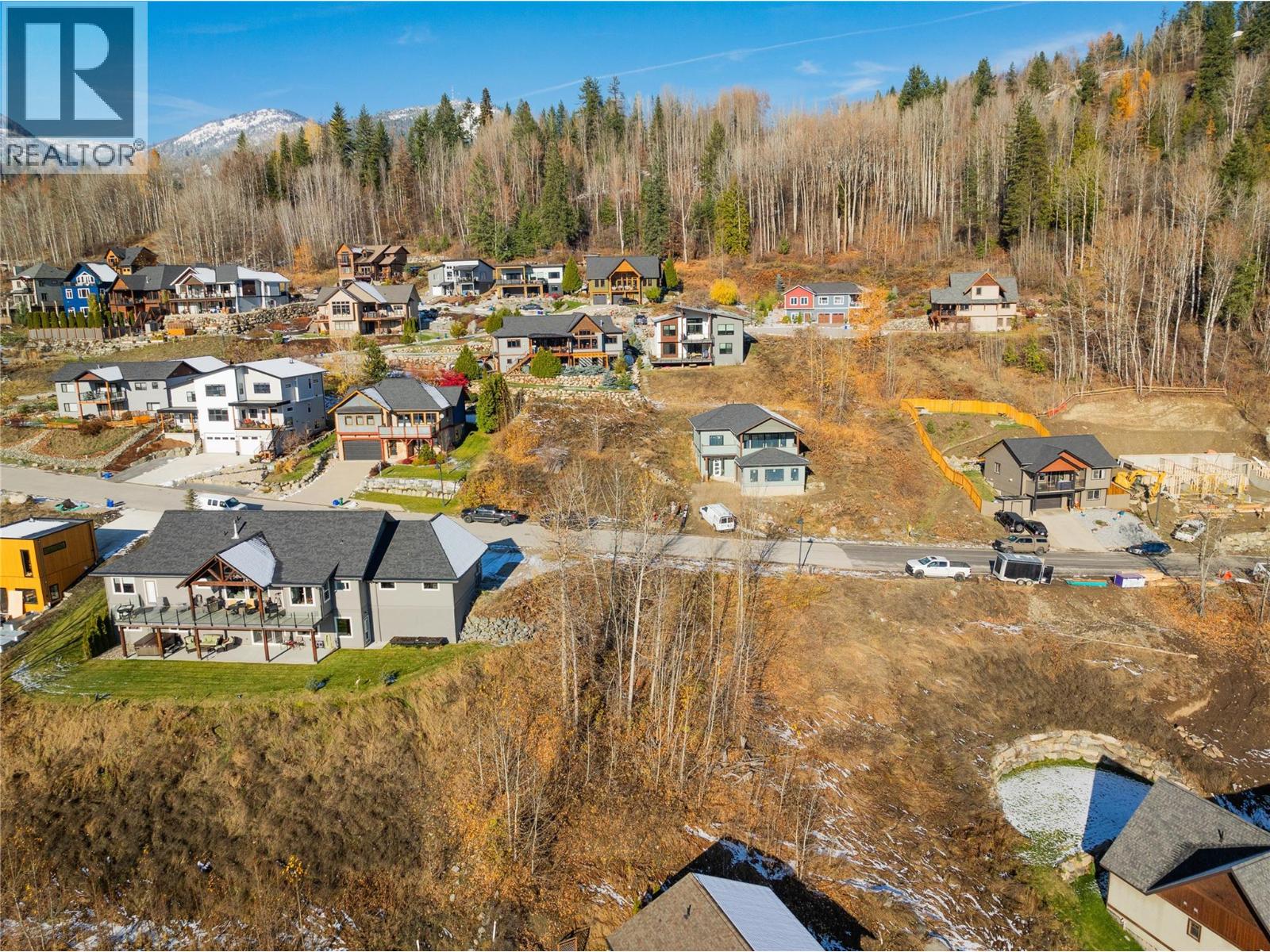 933 Redstone Drive, Rossland, British Columbia  V0G 1Y0 - Photo 1 - 10403205