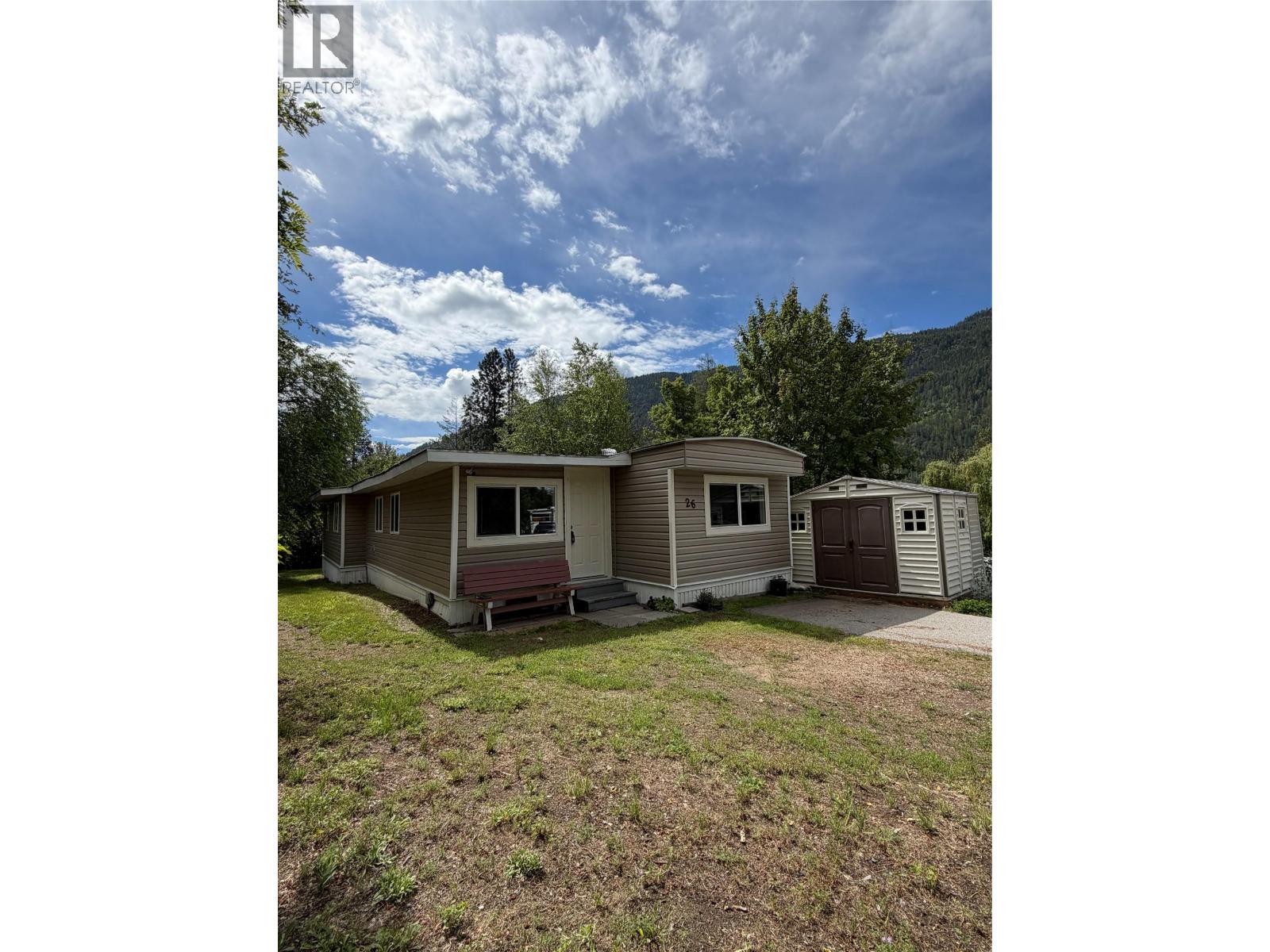 3969 Broadwater Road Unit# 26, Castlegar, British Columbia  V1N 4V5 - Photo 1 - 10402998
