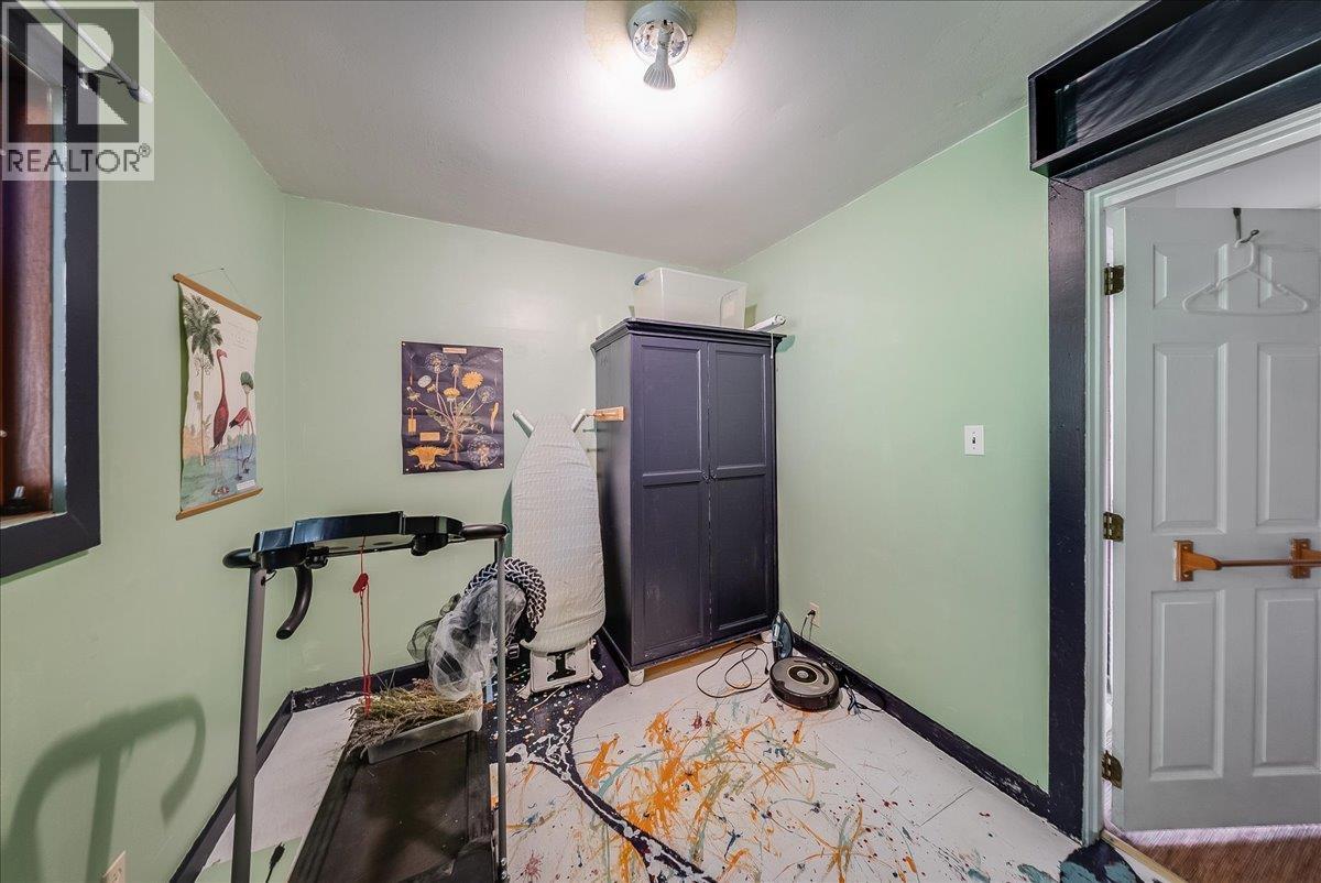 2510 Cooke Avenue, Rossland, British Columbia  V0G 1Y0 - Photo 34 - 10402924