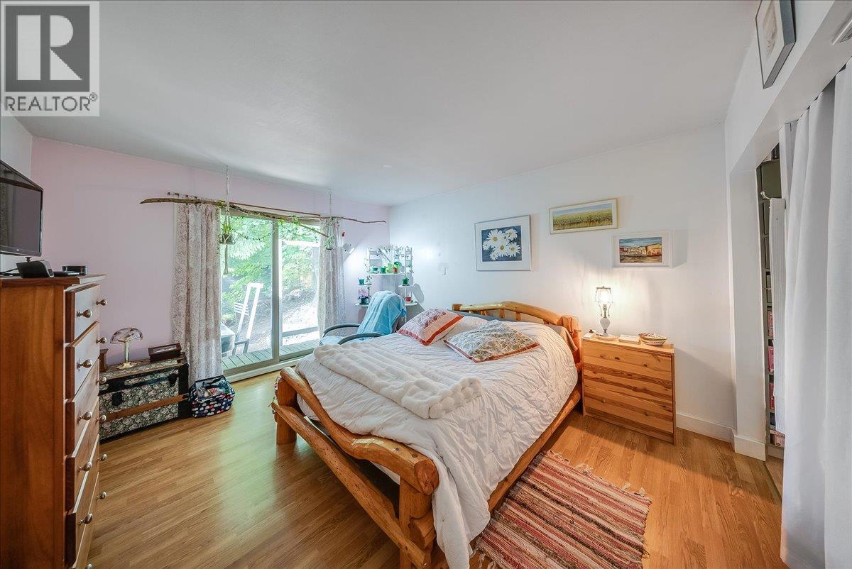 2510 Cooke Avenue, Rossland, British Columbia  V0G 1Y0 - Photo 35 - 10402924