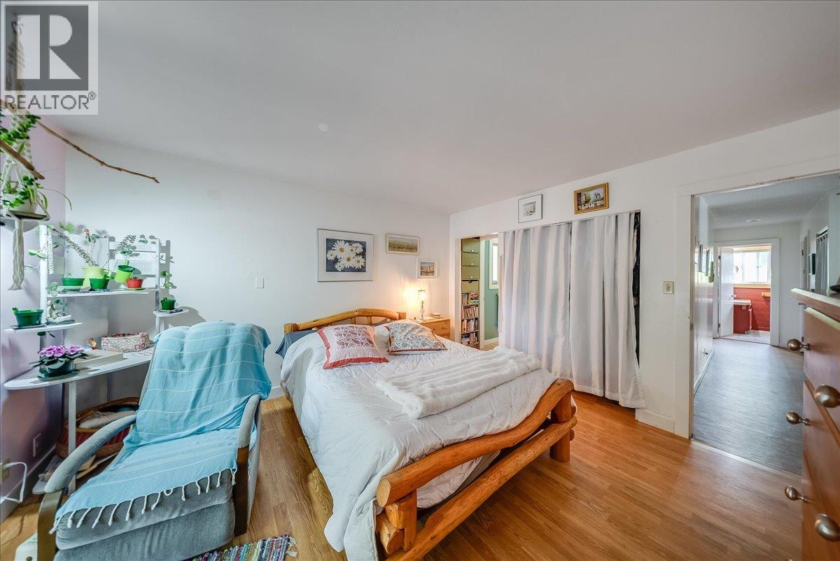 2510 Cooke Avenue, Rossland, British Columbia  V0G 1Y0 - Photo 36 - 10402924