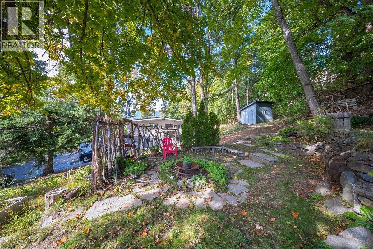 2510 Cooke Avenue, Rossland, British Columbia  V0G 1Y0 - Photo 42 - 10402924