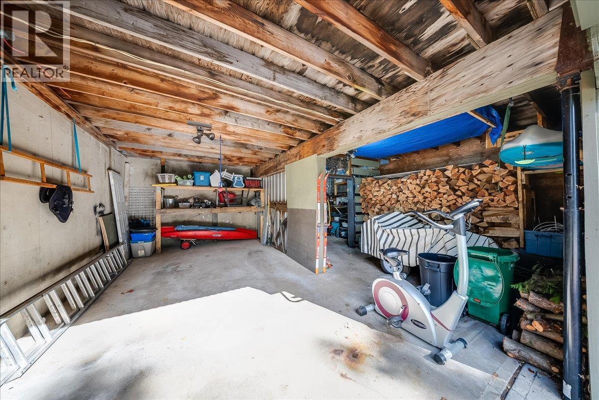 2510 Cooke Avenue, Rossland, British Columbia  V0G 1Y0 - Photo 5 - 10402924