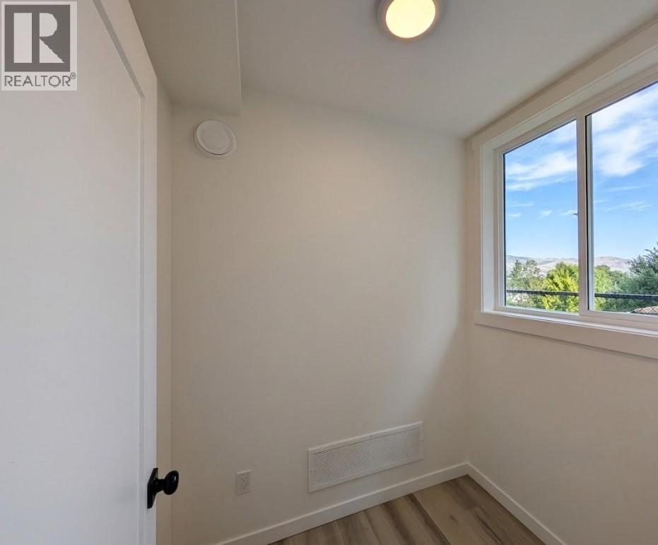 3602 Pleasant Valley Road Unit# 2, Vernon, British Columbia  V1T 4L6 - Photo 3 - 10403116