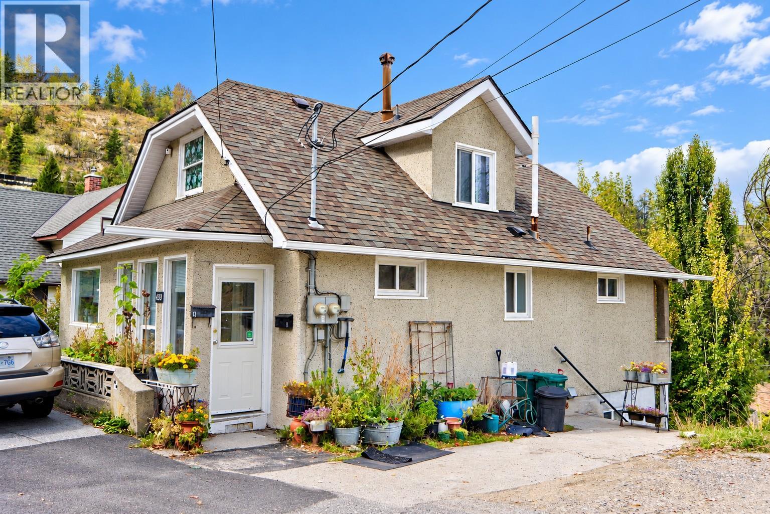 195 Lerose Street, Trail, British Columbia  V1R 3L7 - Photo 1 - 10402098