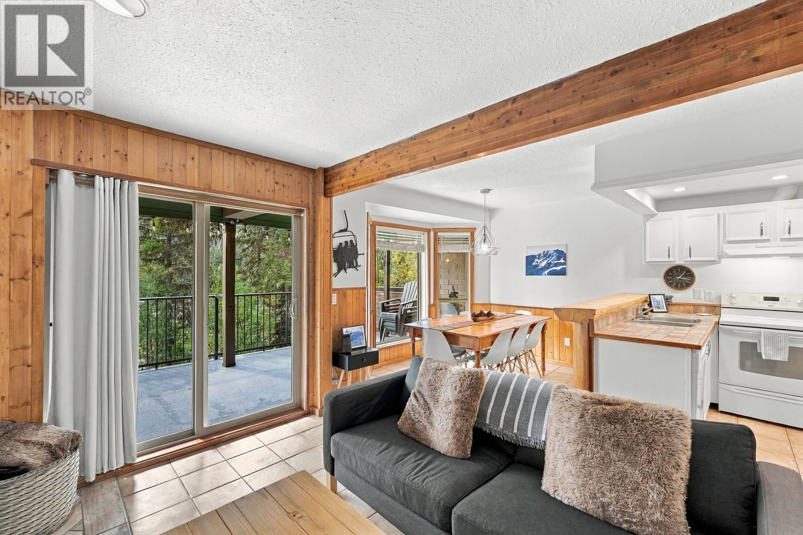 225 Clearview Road Unit# 805, Penticton, British Columbia  V0X 1K0 - Photo 3 - 10402819