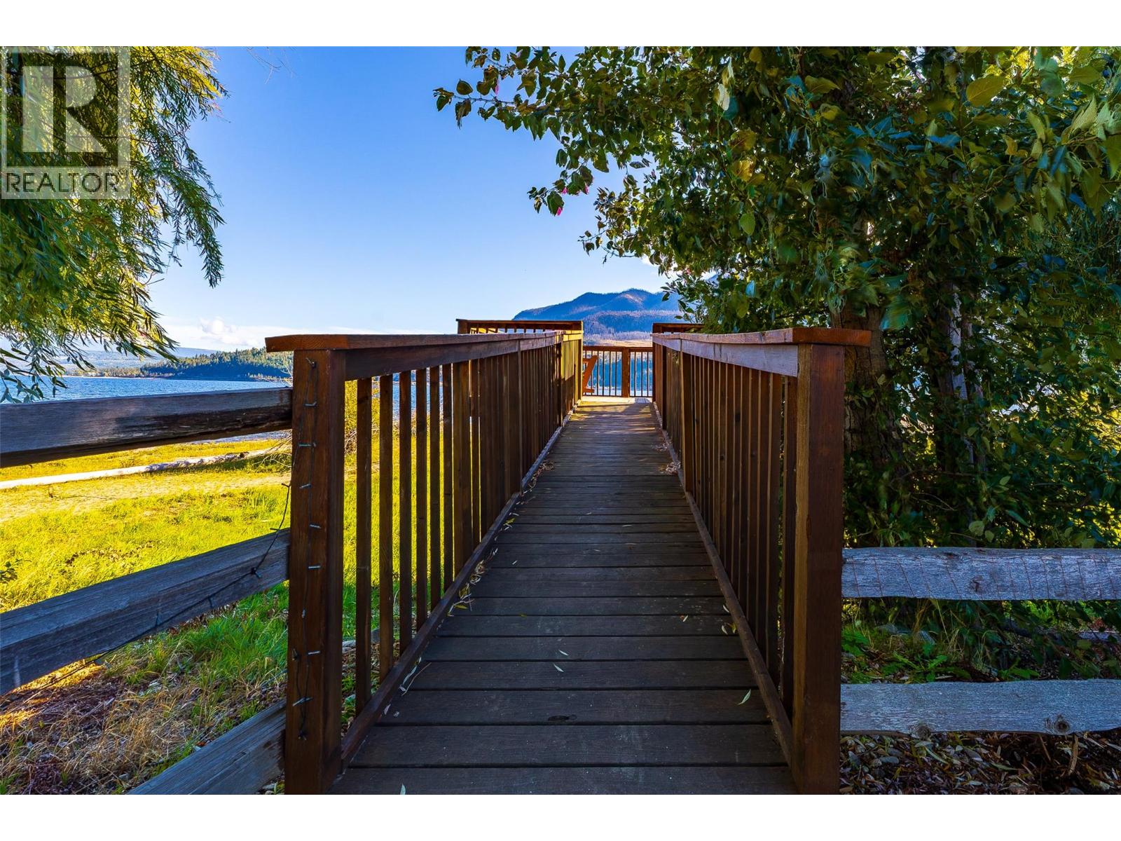 46 Cottonwood Drive N, Lee Creek, British Columbia  V0E 1M4 - Photo 24 - 10402354