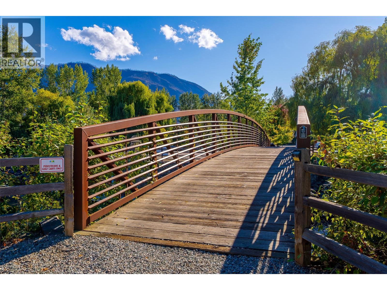 46 Cottonwood Drive N, Lee Creek, British Columbia  V0E 1M4 - Photo 28 - 10402354