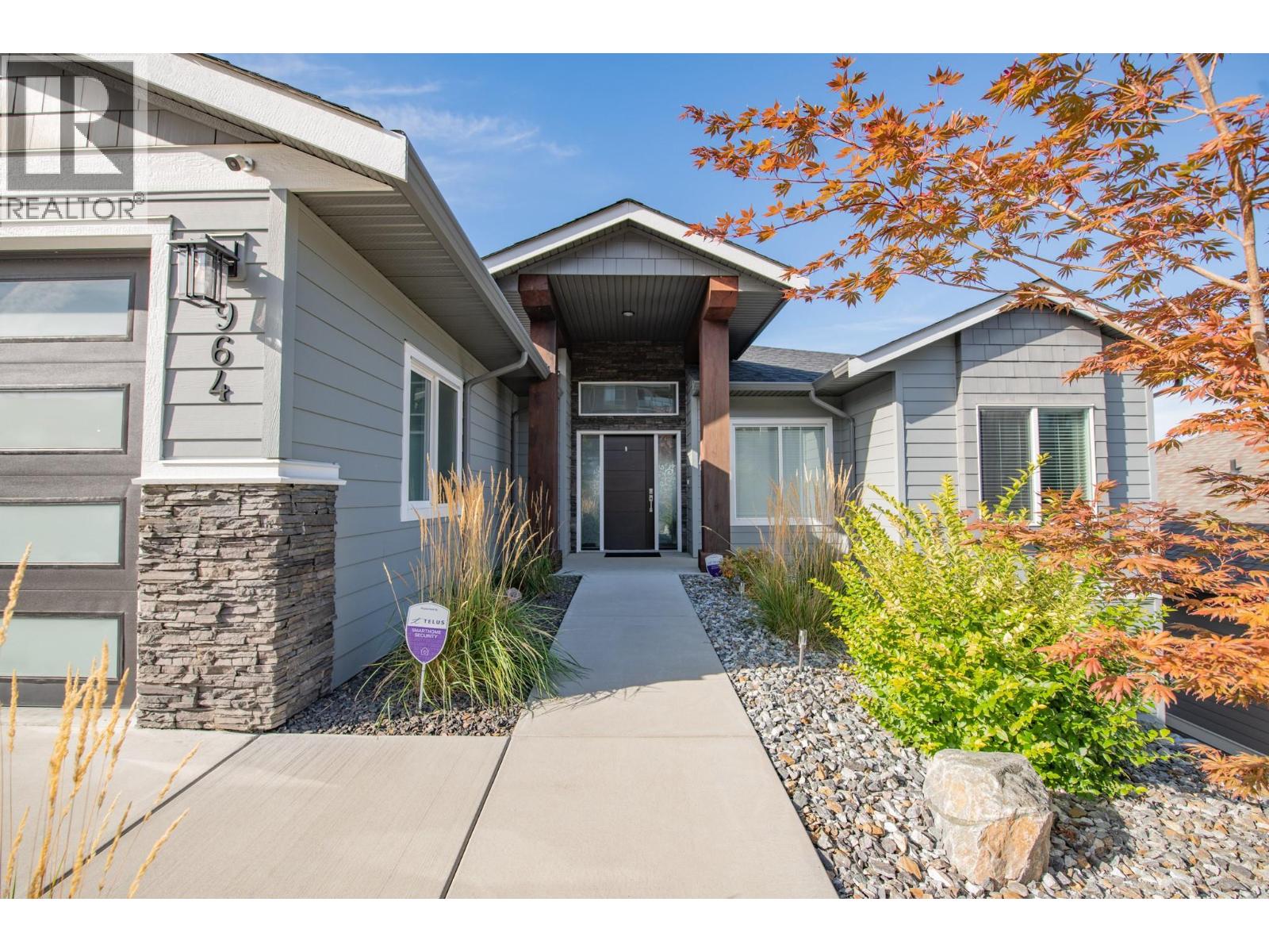 964 Mt Ida Drive, Vernon, British Columbia  V1B 4C3 - Photo 4 - 10402773