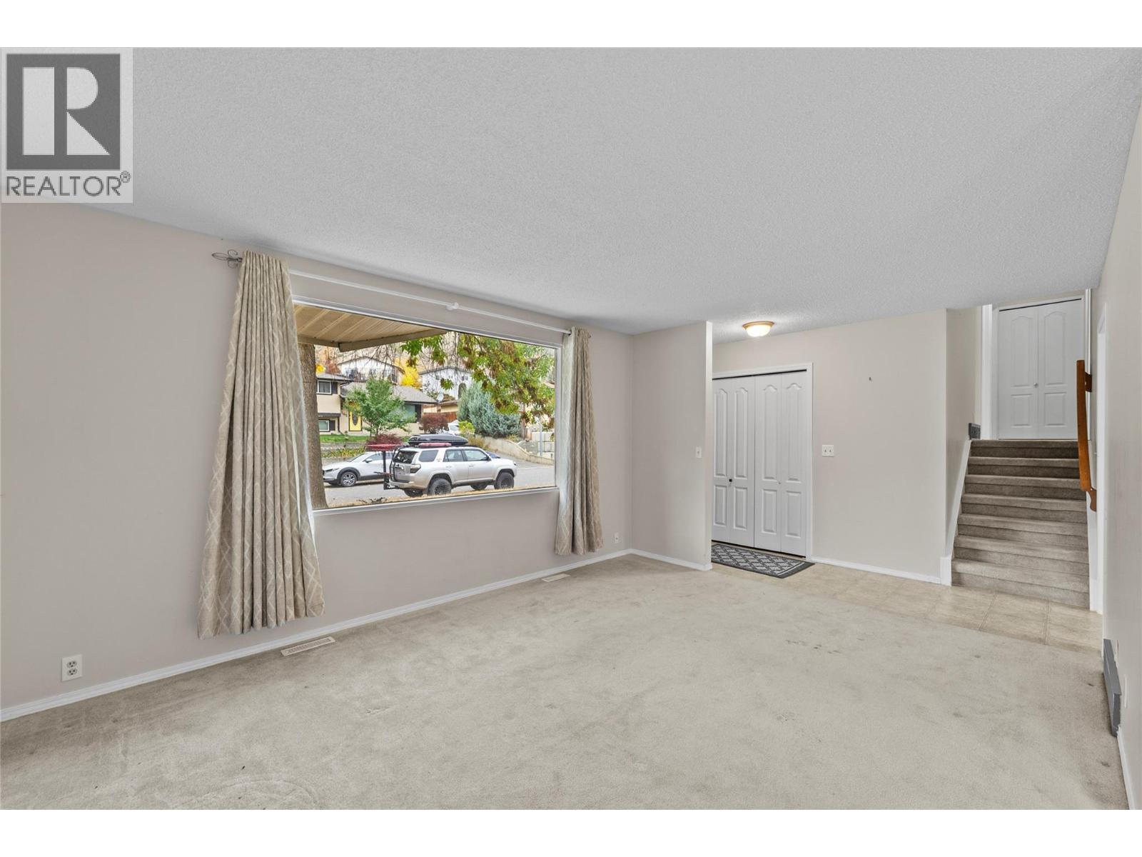 2161 Perryville Place, Kamloops, British Columbia  V2B 7Y1 - Photo 11 - 10403212