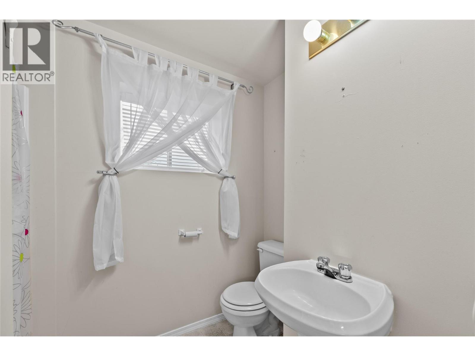 2161 Perryville Place, Kamloops, British Columbia  V2B 7Y1 - Photo 29 - 10403212