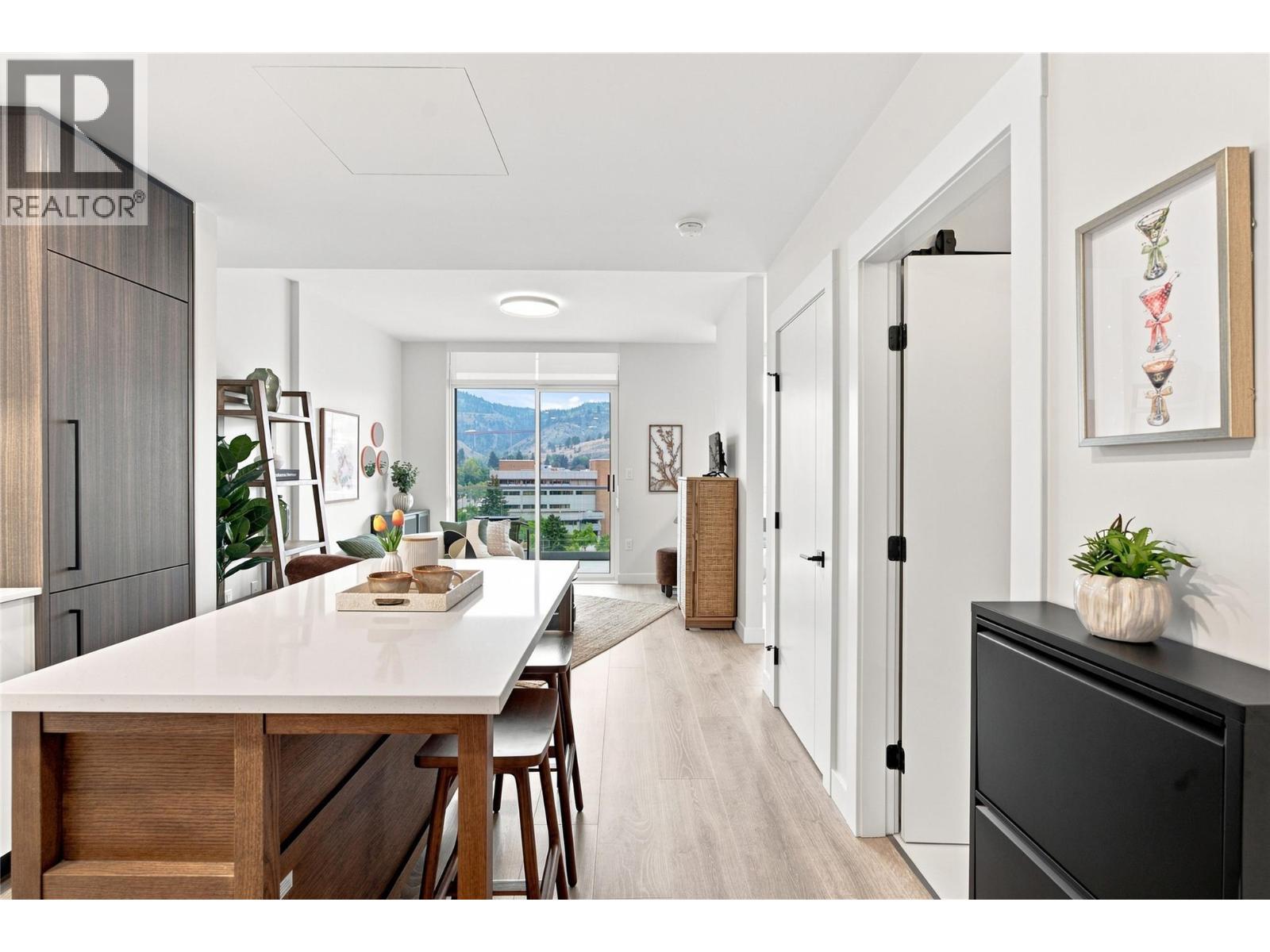 460 Nicola Street Unit# 1005, Kamloops, British Columbia  V2C 0N2 - Photo 3 - 10403055