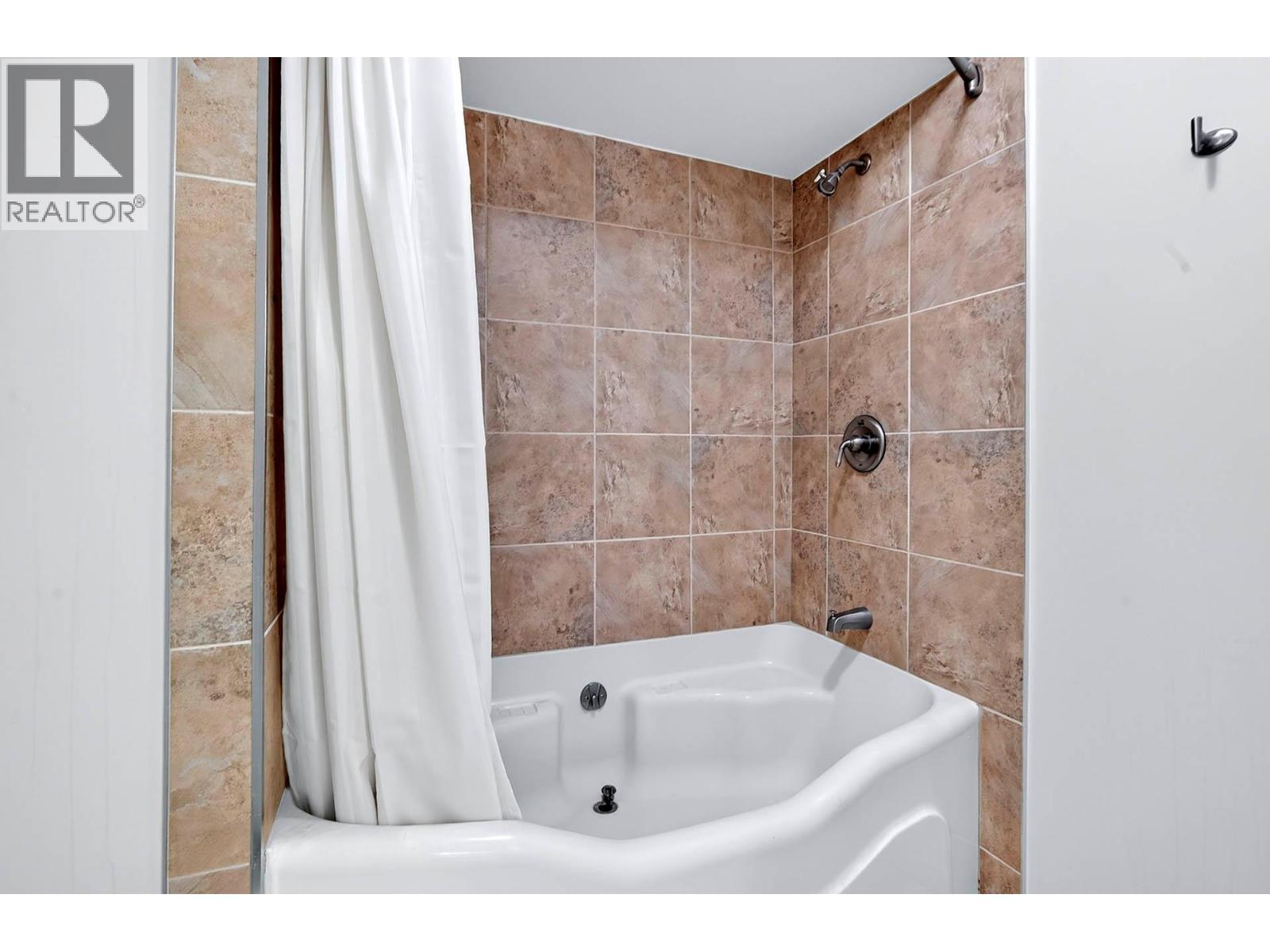 830 Norview Road, Kamloops, British Columbia  V2B 7W7 - Photo 43 - 10402967