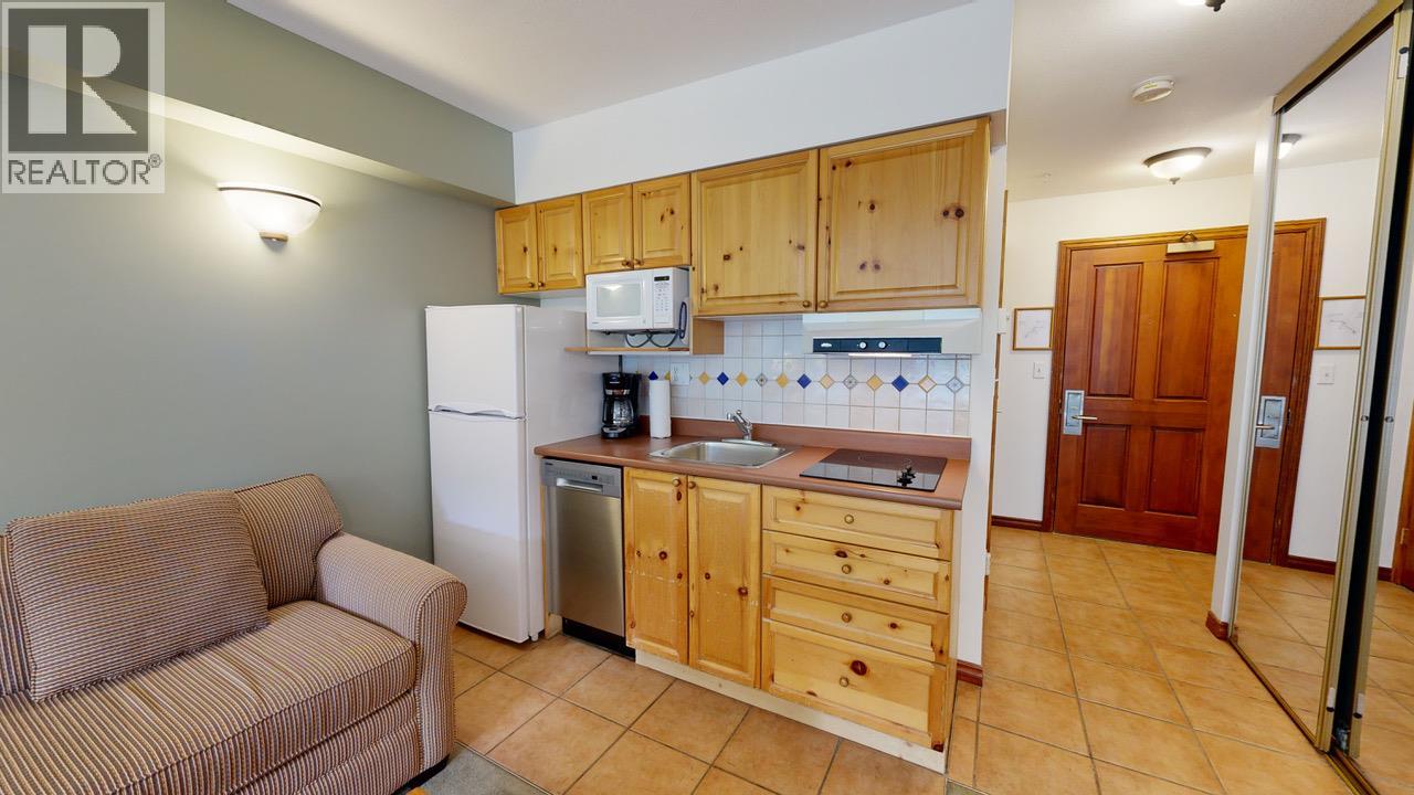 3170 Creekside Way Unit# 323, Sun Peaks, British Columbia  V0E 5N0 - Photo 10 - 10395290